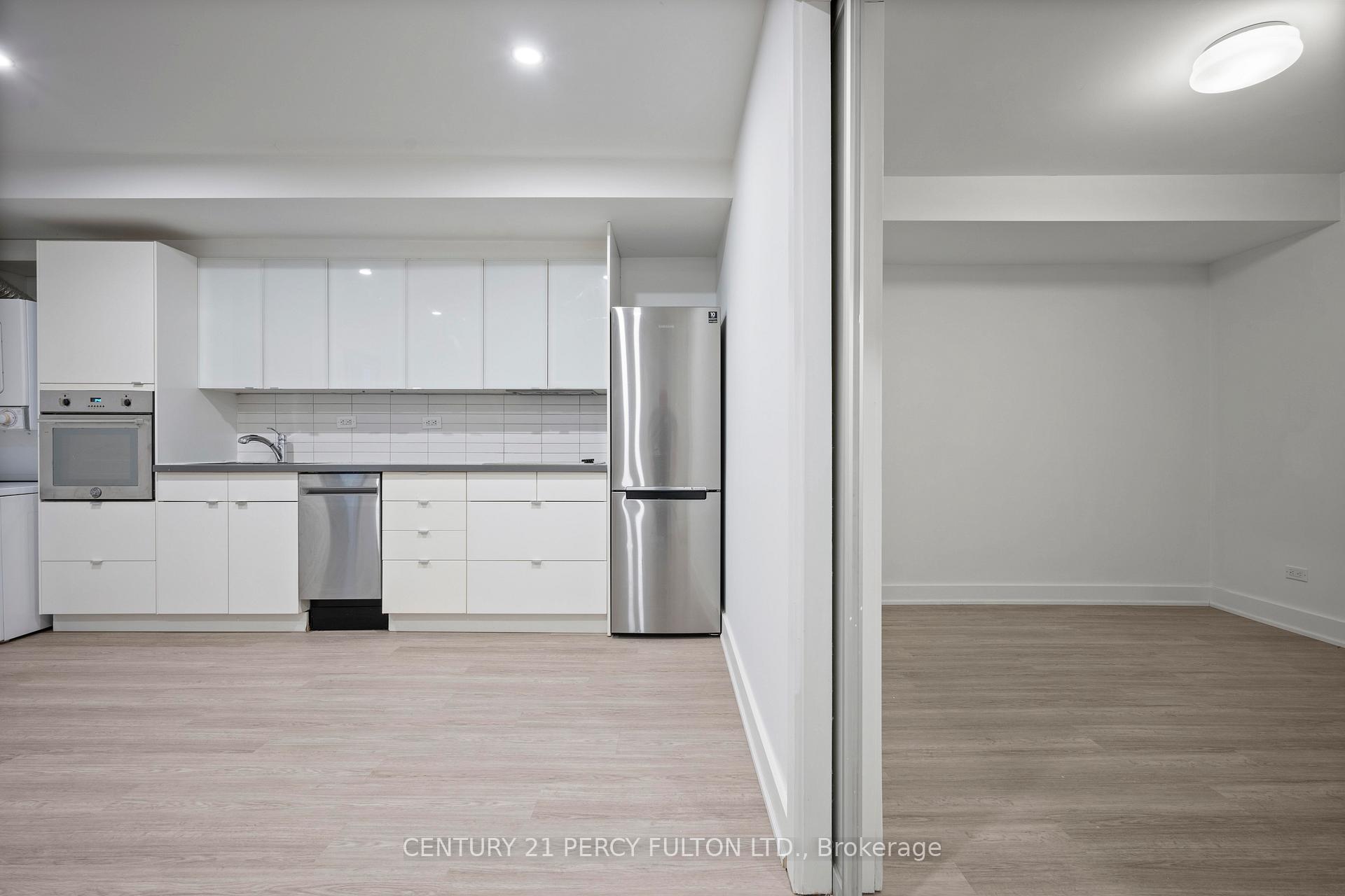 Photo 5 of Unit Bsmt, 52 Robert Street, Toronto, University — HOMEH