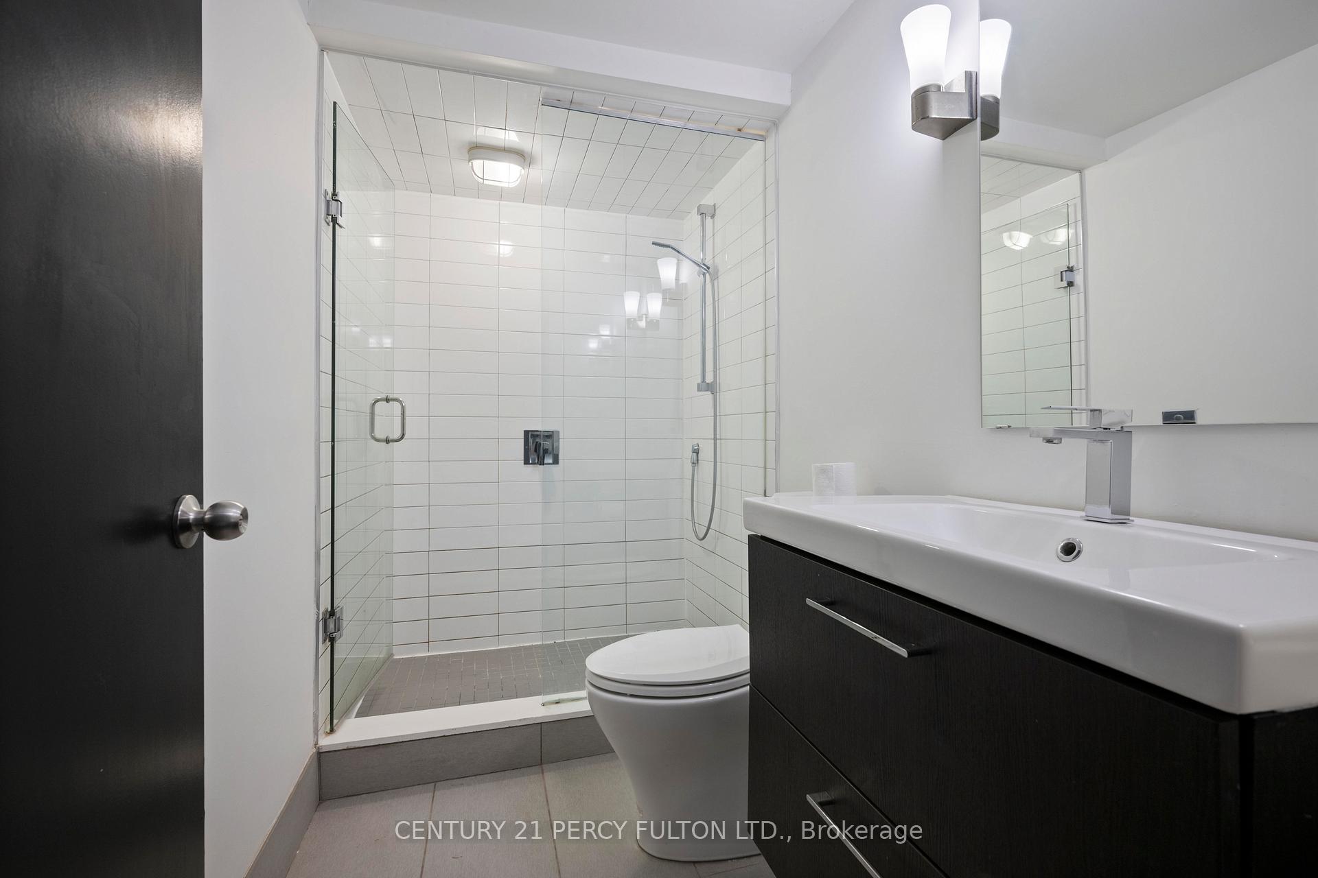 Photo 8 of Unit Bsmt, 52 Robert Street, Toronto, University — HOMEH