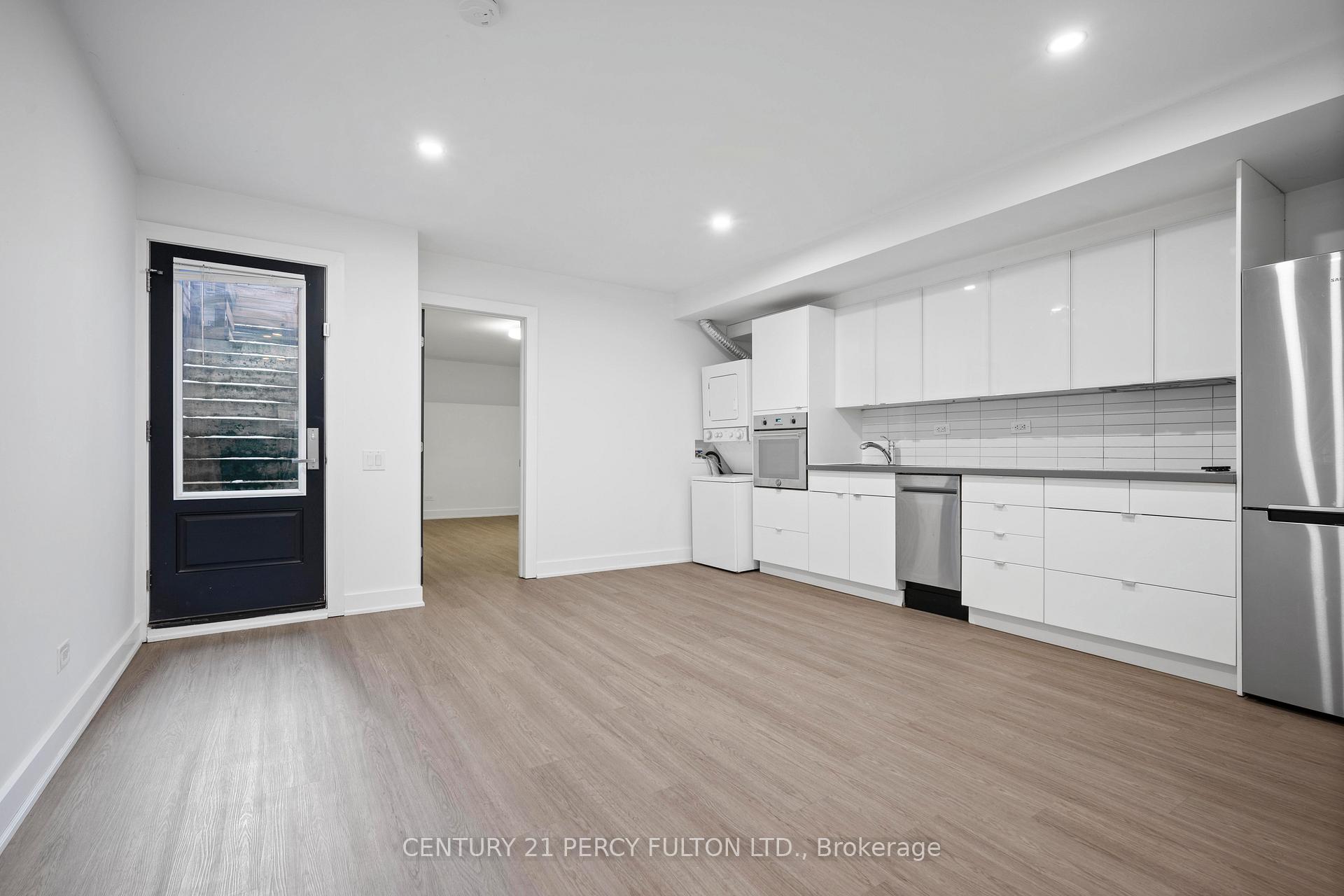 Photo 9 of Unit Bsmt, 52 Robert Street, Toronto, University — HOMEH