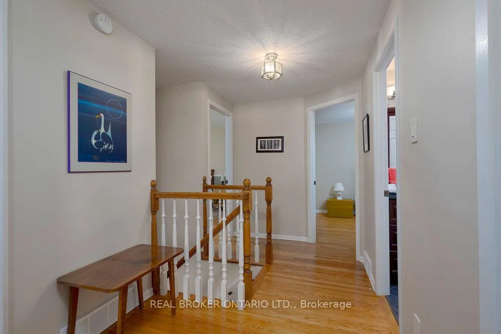 Photo 434 of 31 Oakhurst Crescent, Ottawa, Blackburn Hamlet — HOMEH