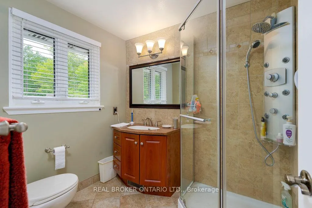 Photo 545 of 31 Oakhurst Crescent, Ottawa, Blackburn Hamlet — HOMEH