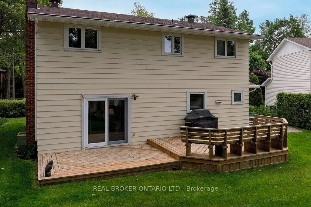 Photo 926 of 31 Oakhurst Crescent, Ottawa, Blackburn Hamlet — HOMEH