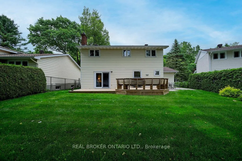 Photo 1065 of 31 Oakhurst Crescent, Ottawa, Blackburn Hamlet — HOMEH