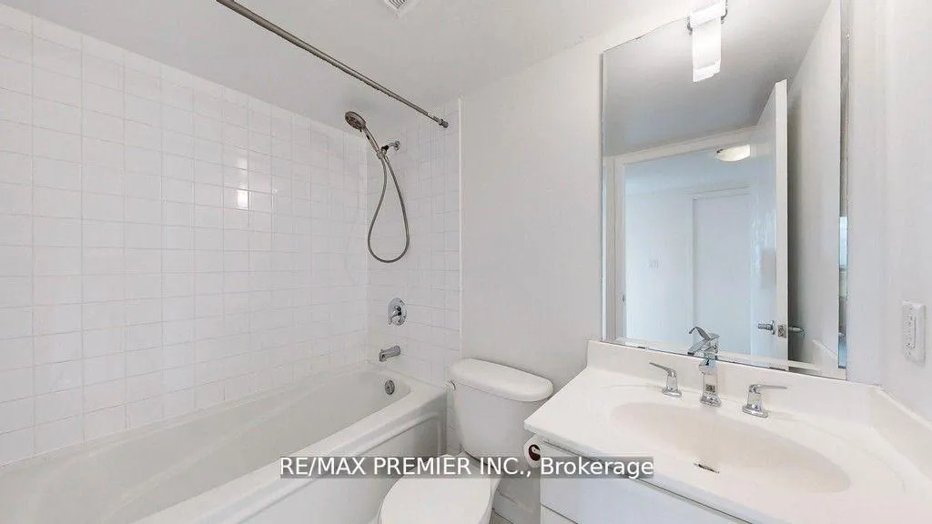Photo 6 of Unit 3010, 36 Lee Centre Drive, Scarborough, Woburn — HOMEH