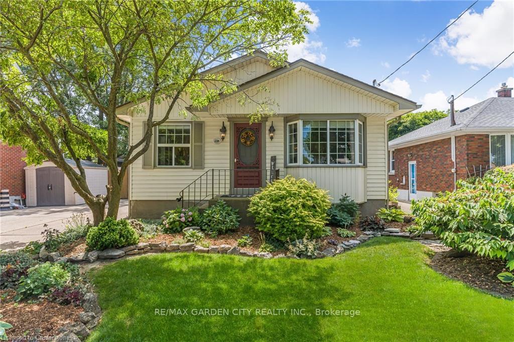 Front of 17 Parkdale Drive