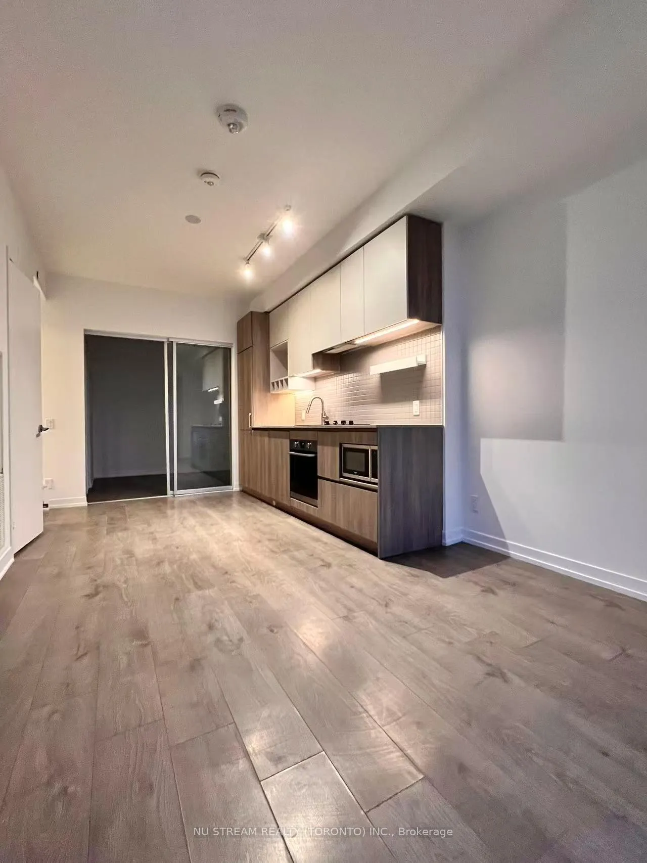 Photo 5 of Unit 5805, 950 Portage Parkway, Vaughan, Vaughan Corporate Centre — HOMEH