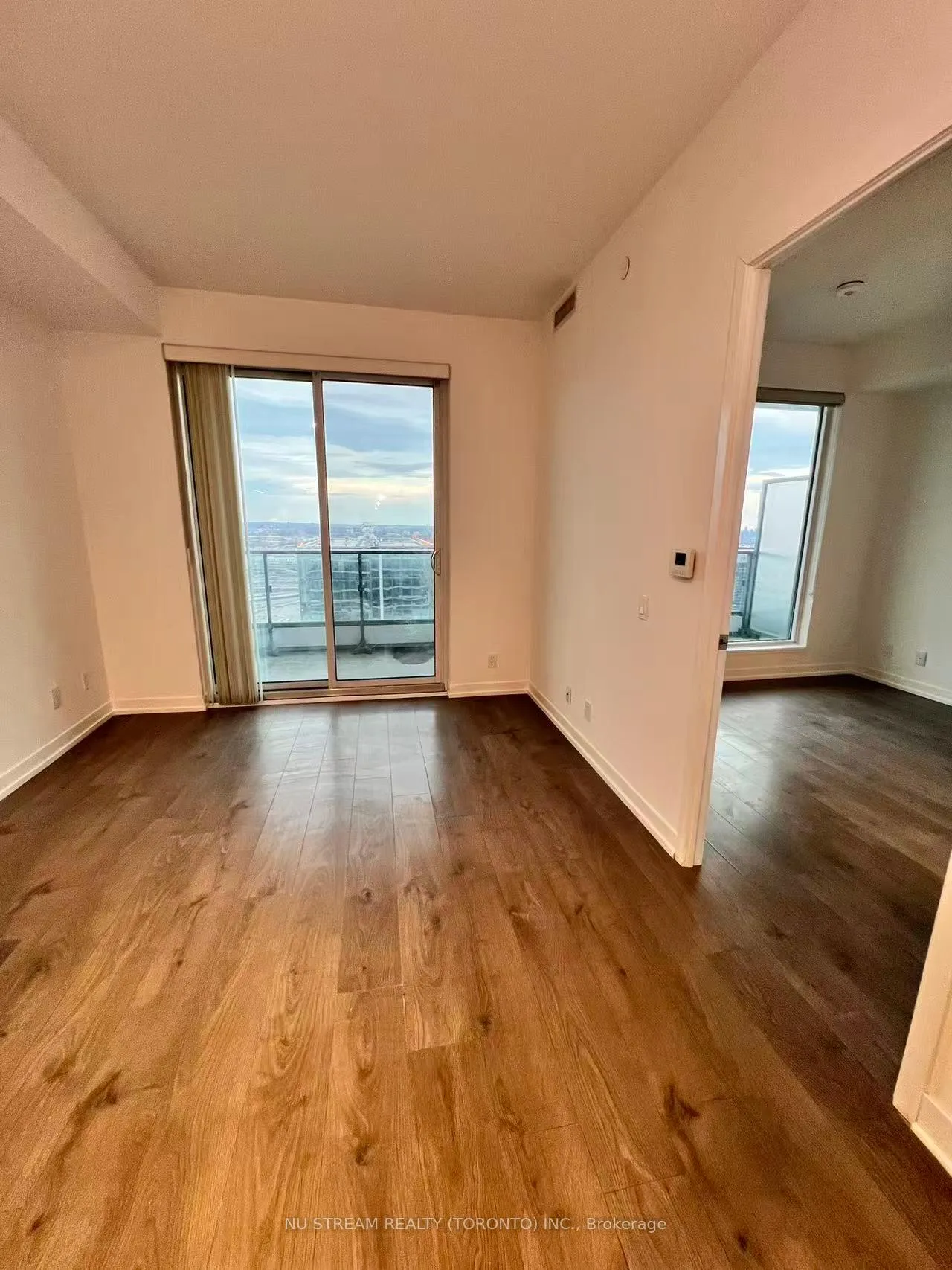 Photo 7 of Unit 5805, 950 Portage Parkway, Vaughan, Vaughan Corporate Centre — HOMEH