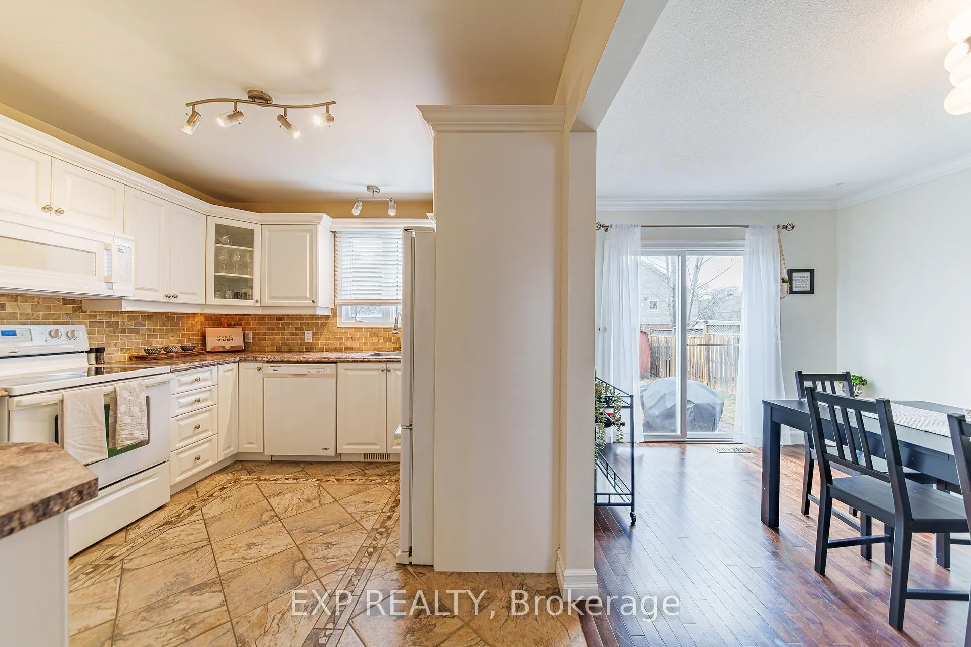 Photo 3 of 115 Sheldrake Drive, Ottawa, Kanata - Glencairn/Hazeldean — HOMEH