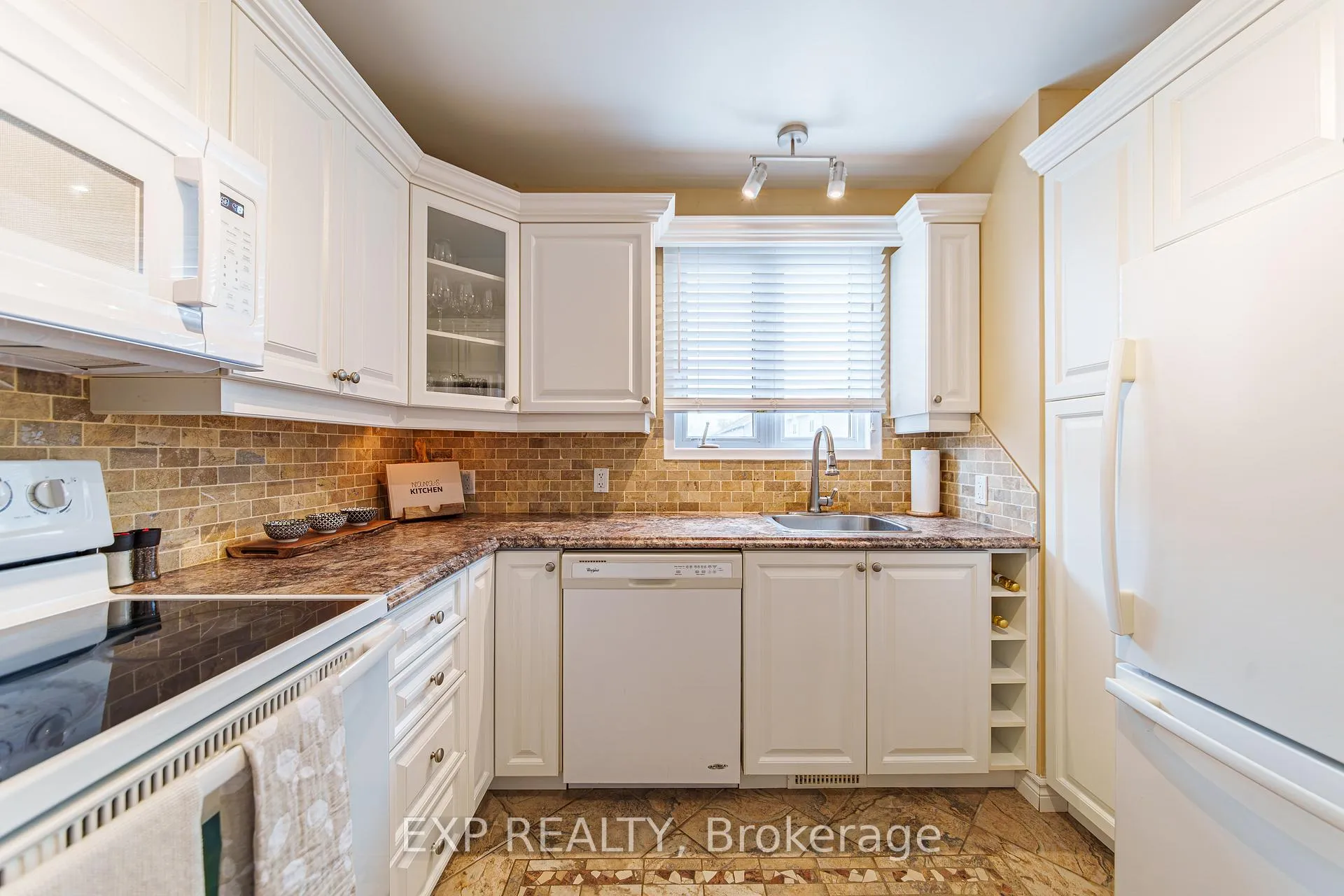 Photo 4 of 115 Sheldrake Drive, Ottawa, Kanata - Glencairn/Hazeldean — HOMEH