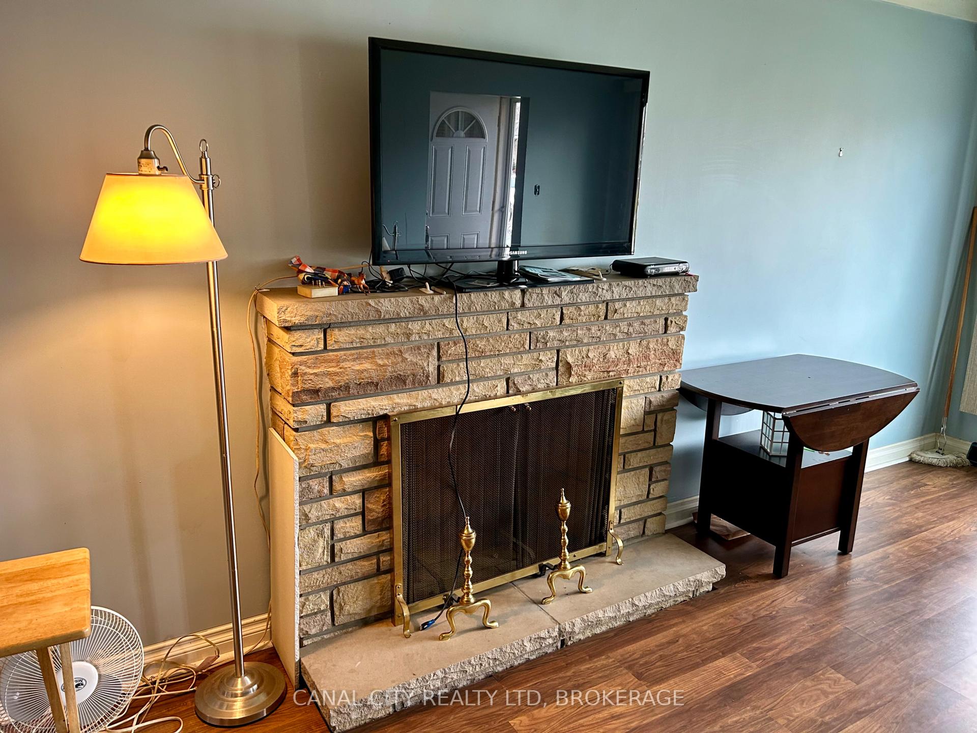 Photo 3 of 40 Battle Street, Thorold, Thorold Downtown — HOMEH