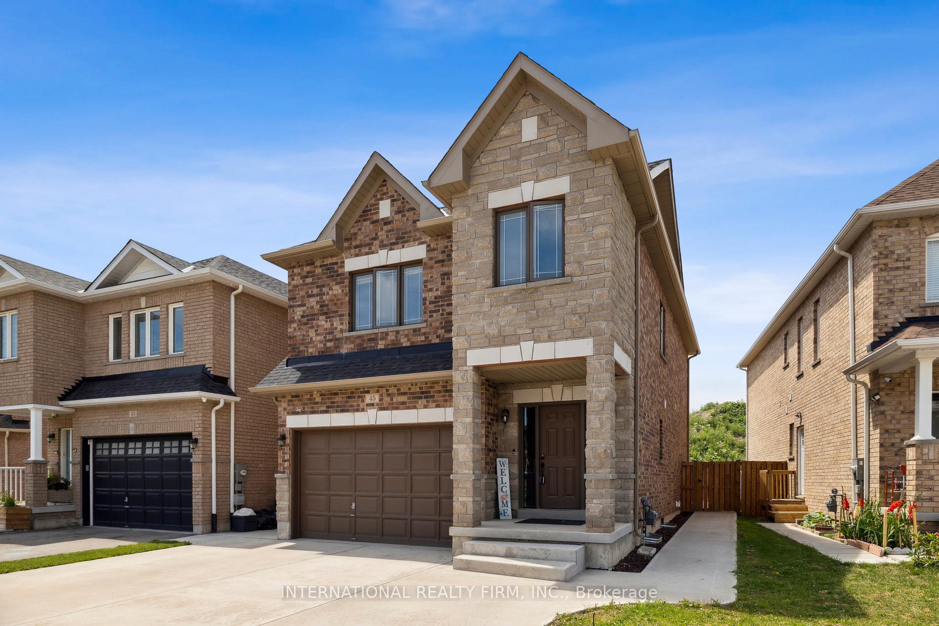 Photo 2 of 45 Baker Street, Thorold, Thorold Downtown — HOMEH