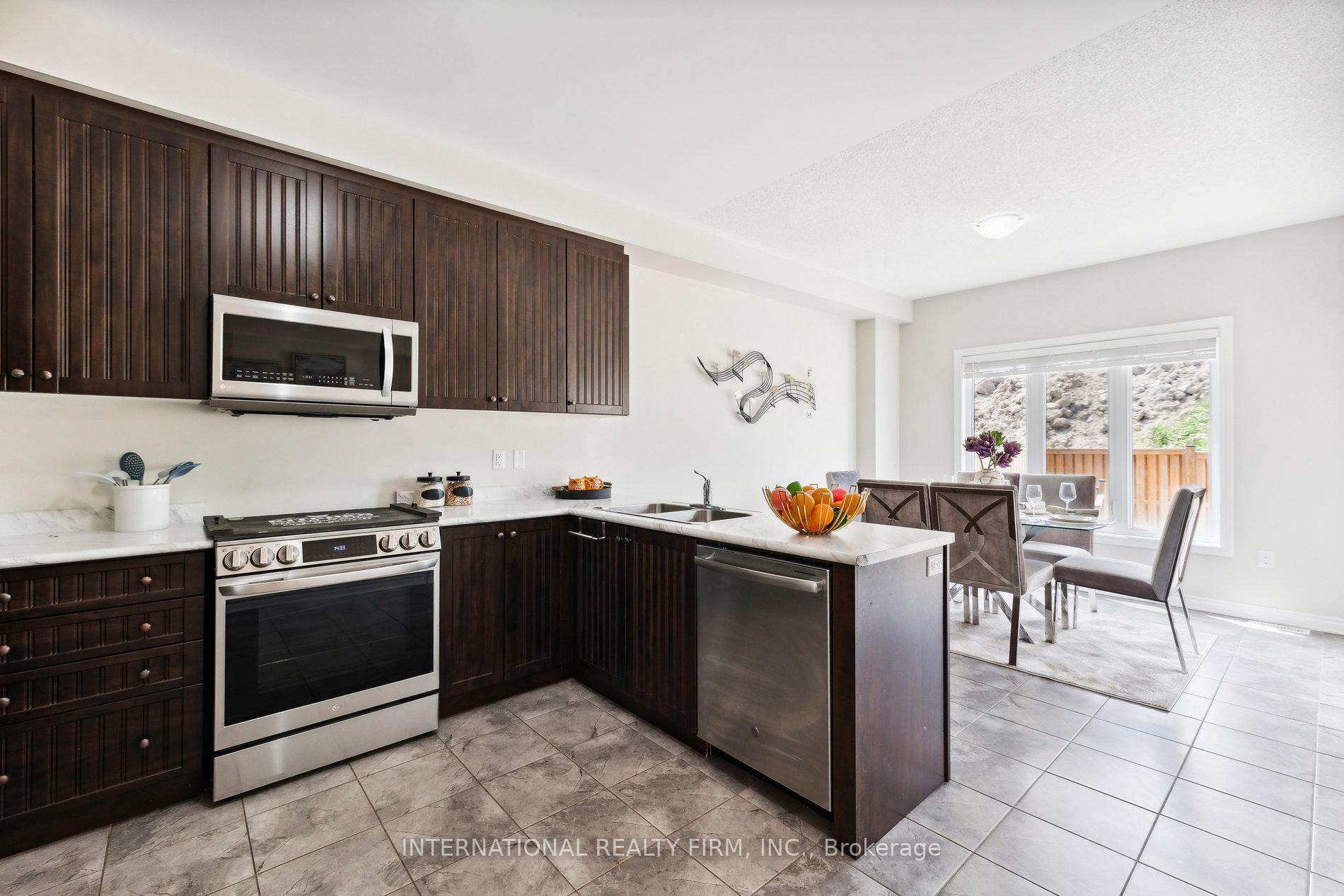 Photo 11 of 45 Baker Street, Thorold, Thorold Downtown — HOMEH