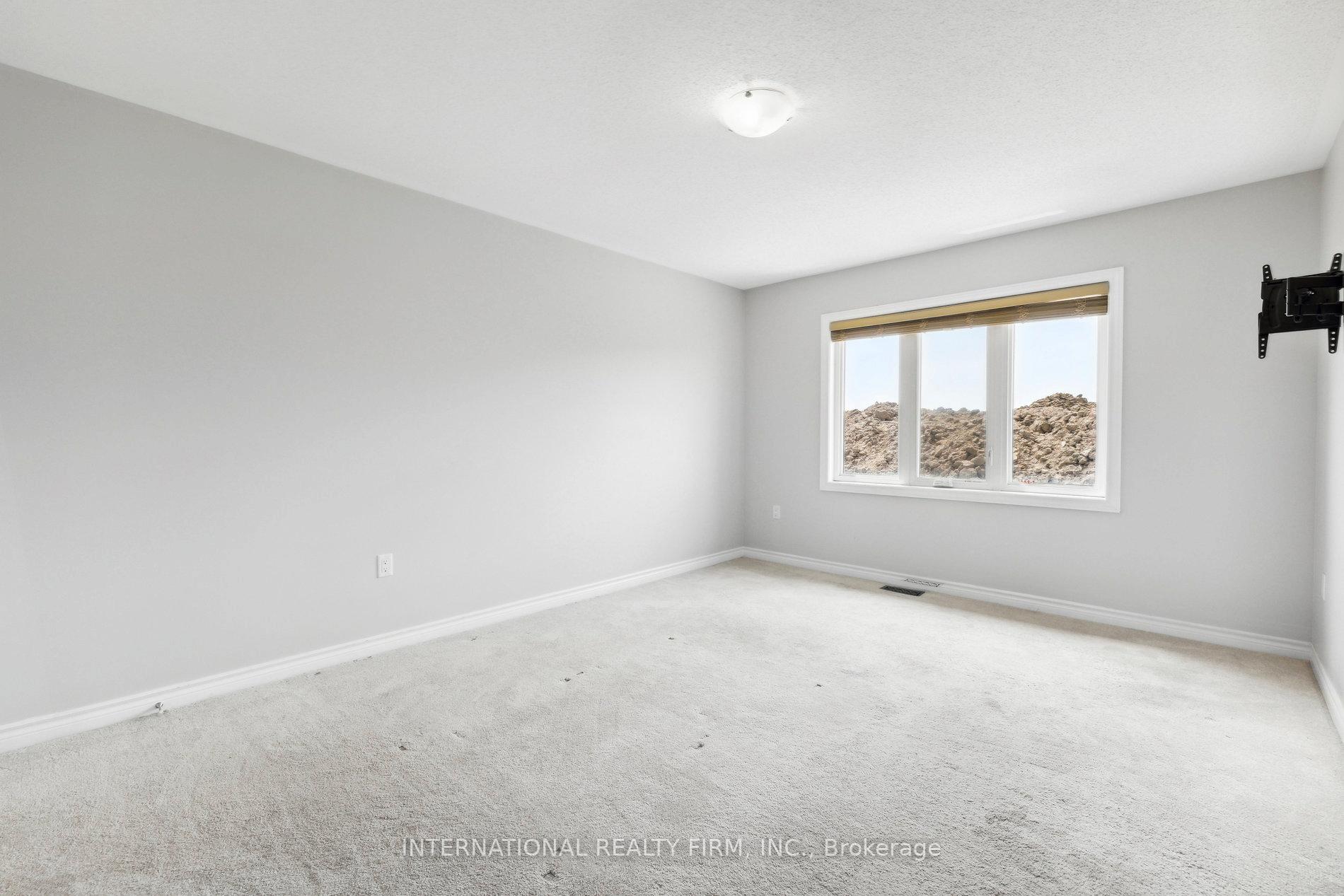 Photo 21 of 45 Baker Street, Thorold, Thorold Downtown — HOMEH