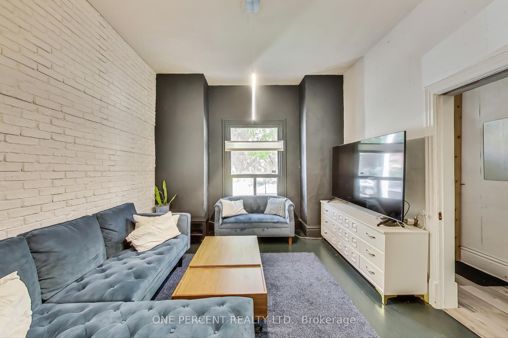 Photo 46 of 825 Adelaide Street W, Toronto, Niagara — HOMEH
