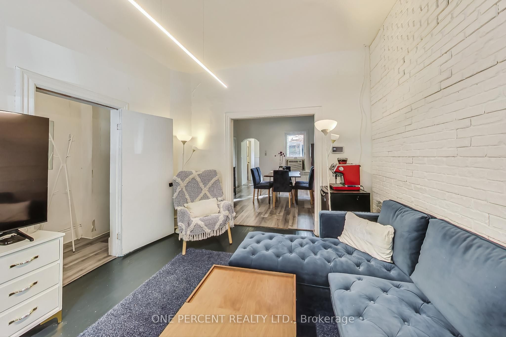 Photo 48 of 825 Adelaide Street W, Toronto, Niagara — HOMEH