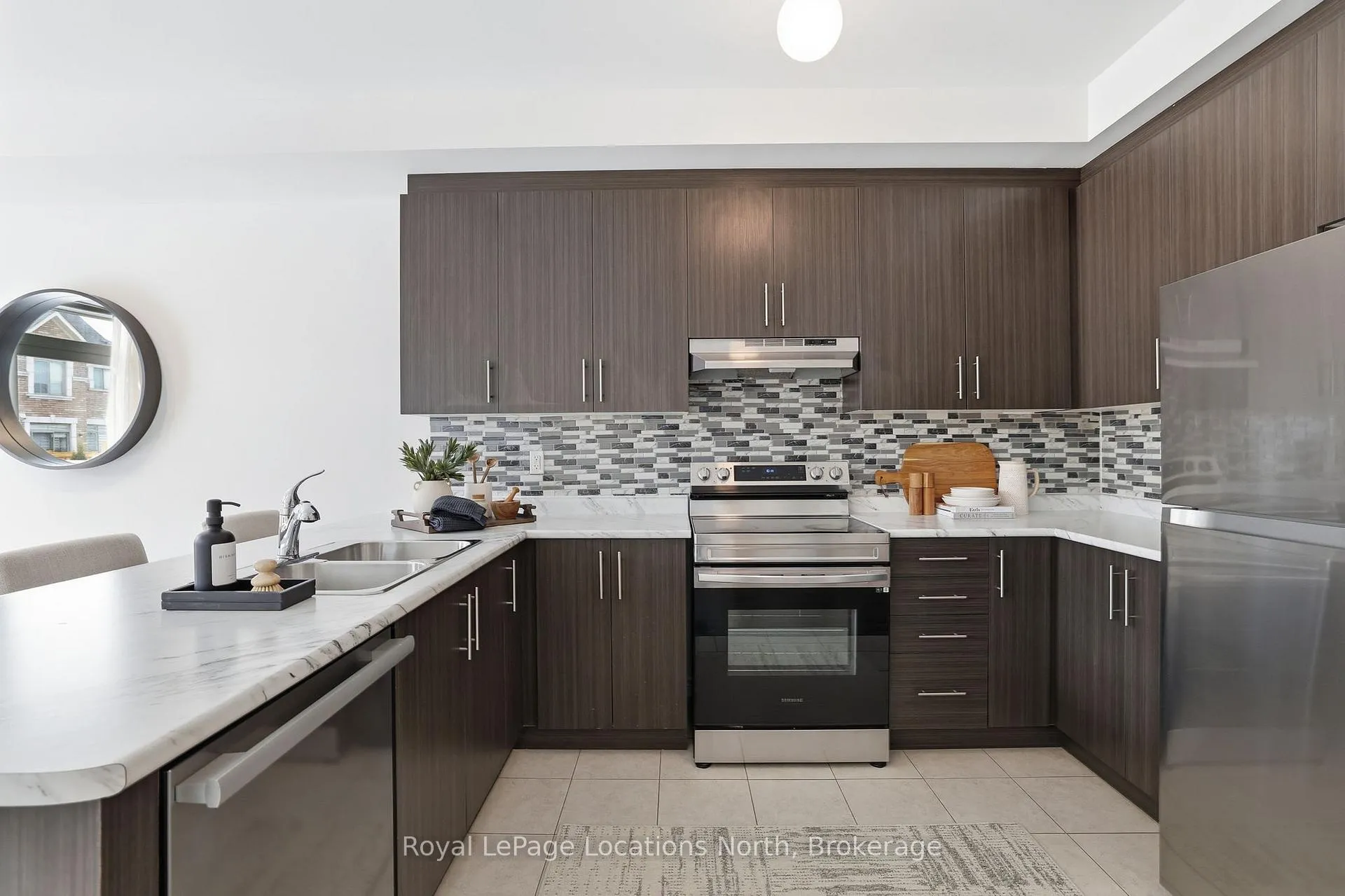Photo 8 of 7 Albany Street, Collingwood — HOMEH