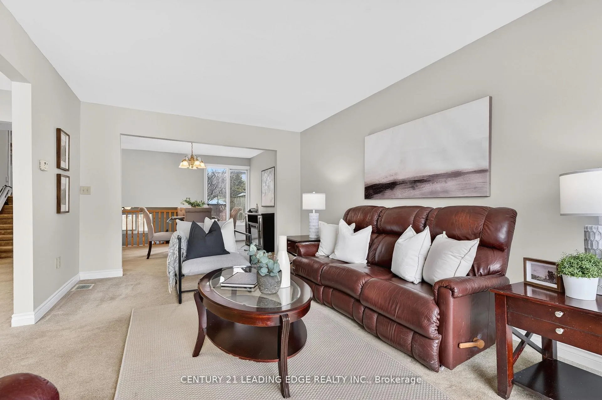 Photo 10 of 14 Valleycrest Drive, Clarington, Courtice — HOMEH