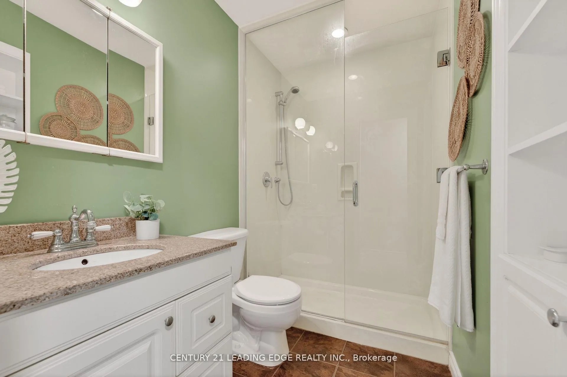 Photo 36 of 14 Valleycrest Drive, Clarington, Courtice — HOMEH