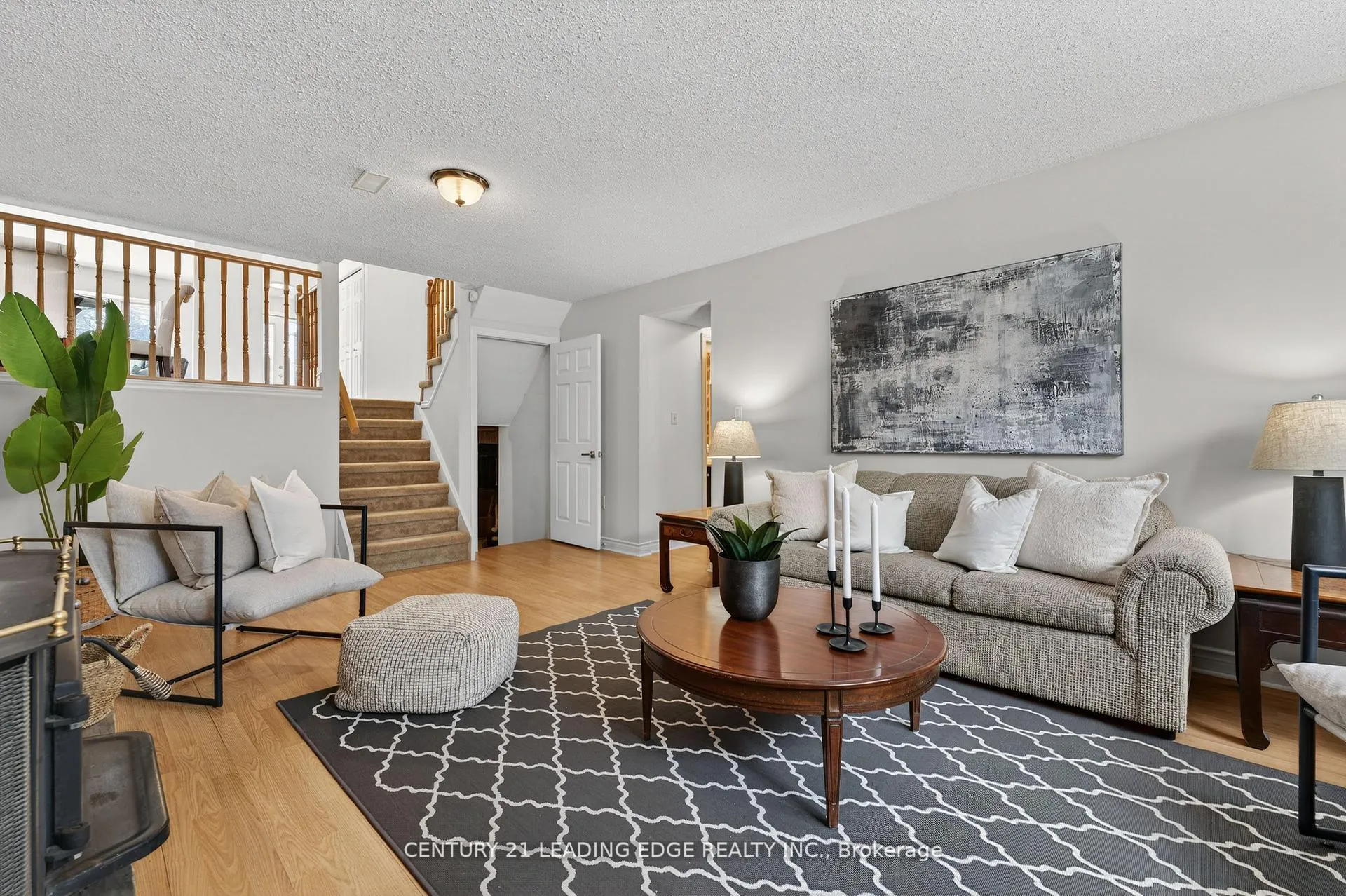 Photo 40 of 14 Valleycrest Drive, Clarington, Courtice — HOMEH