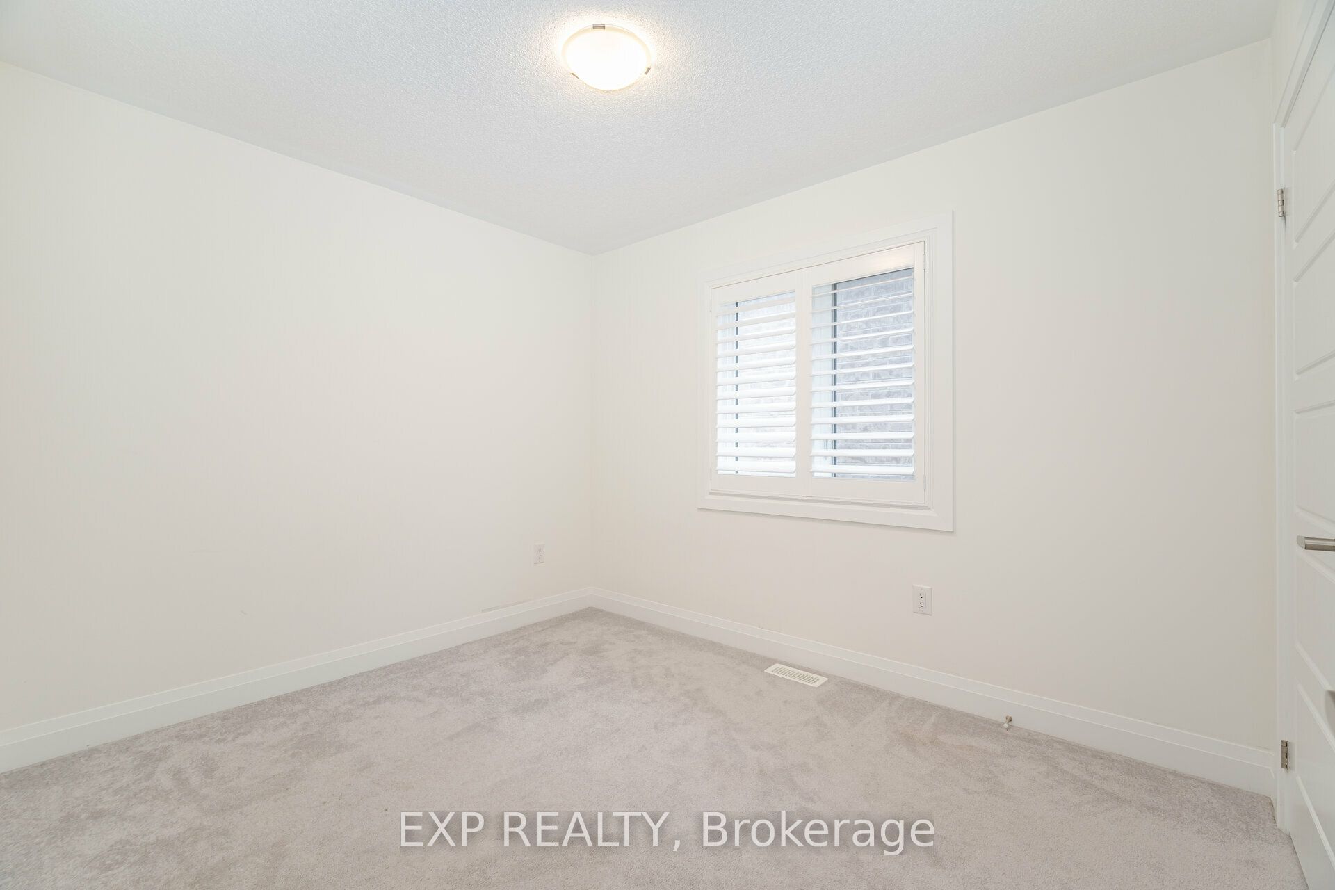 Photo 33 of 584 Juneberry Court, Milton, Cobban — HOMEH
