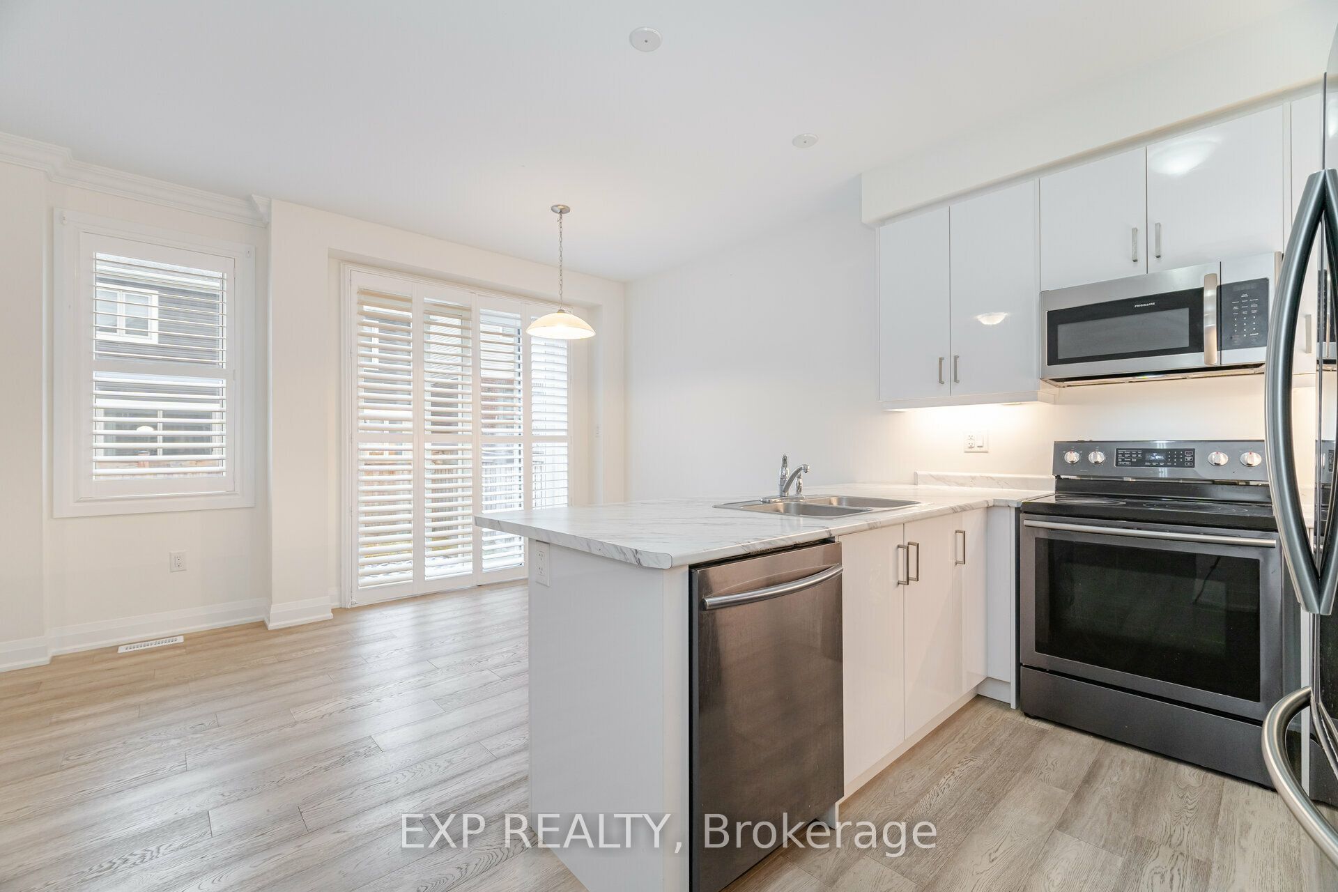 Photo 24 of 584 Juneberry Court, Milton, Cobban — HOMEH