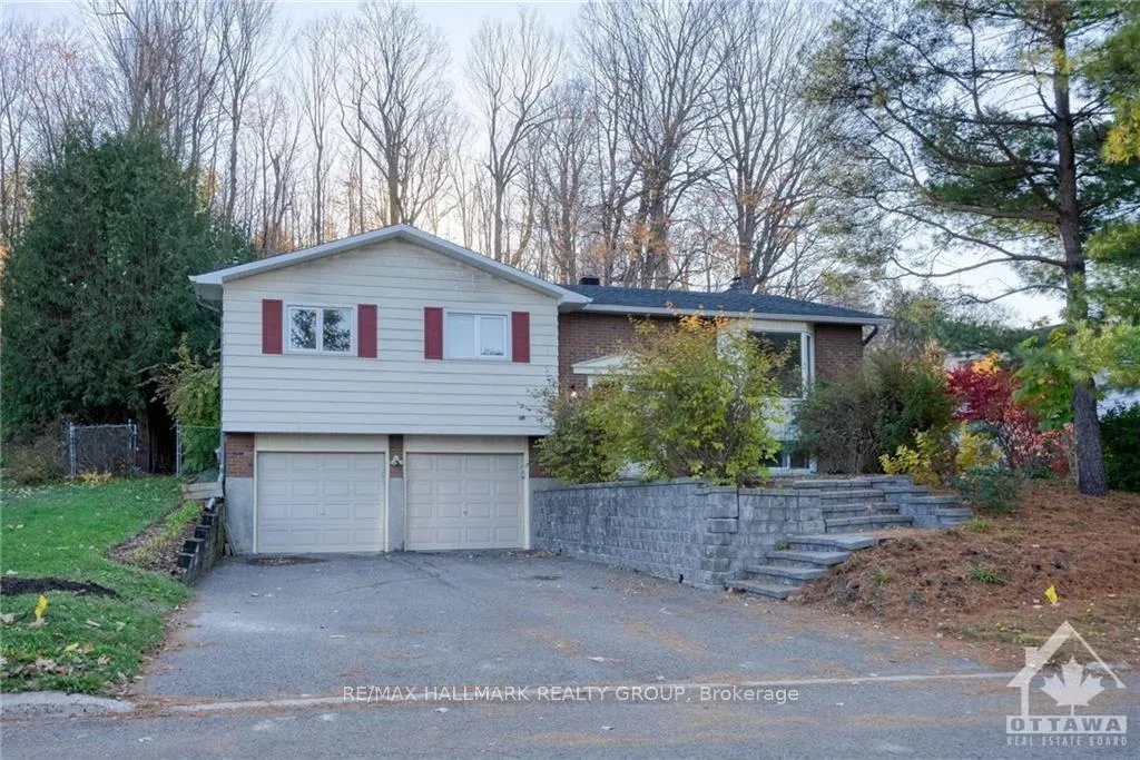 Photo 9 of 642 Gaines Drive, Ottawa, Beacon Hill North — HOMEH