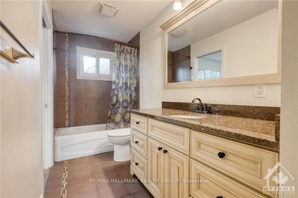 Photo 226 of 642 Gaines Drive, Ottawa, Beacon Hill North — HOMEH