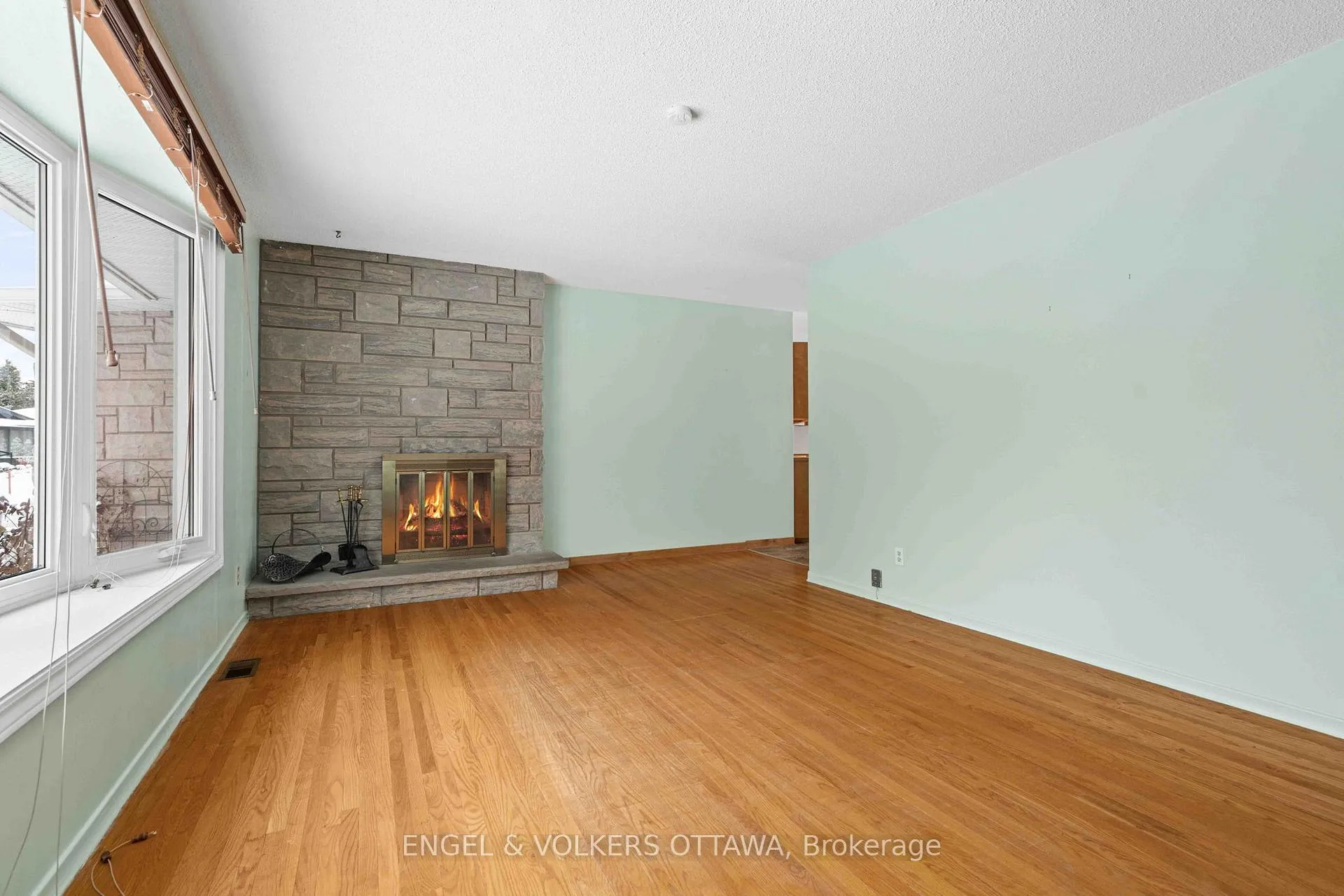Photo 213 of 1957 Sharel Drive, Ottawa, Guildwood Estates - Urbandale Acres — HOMEH