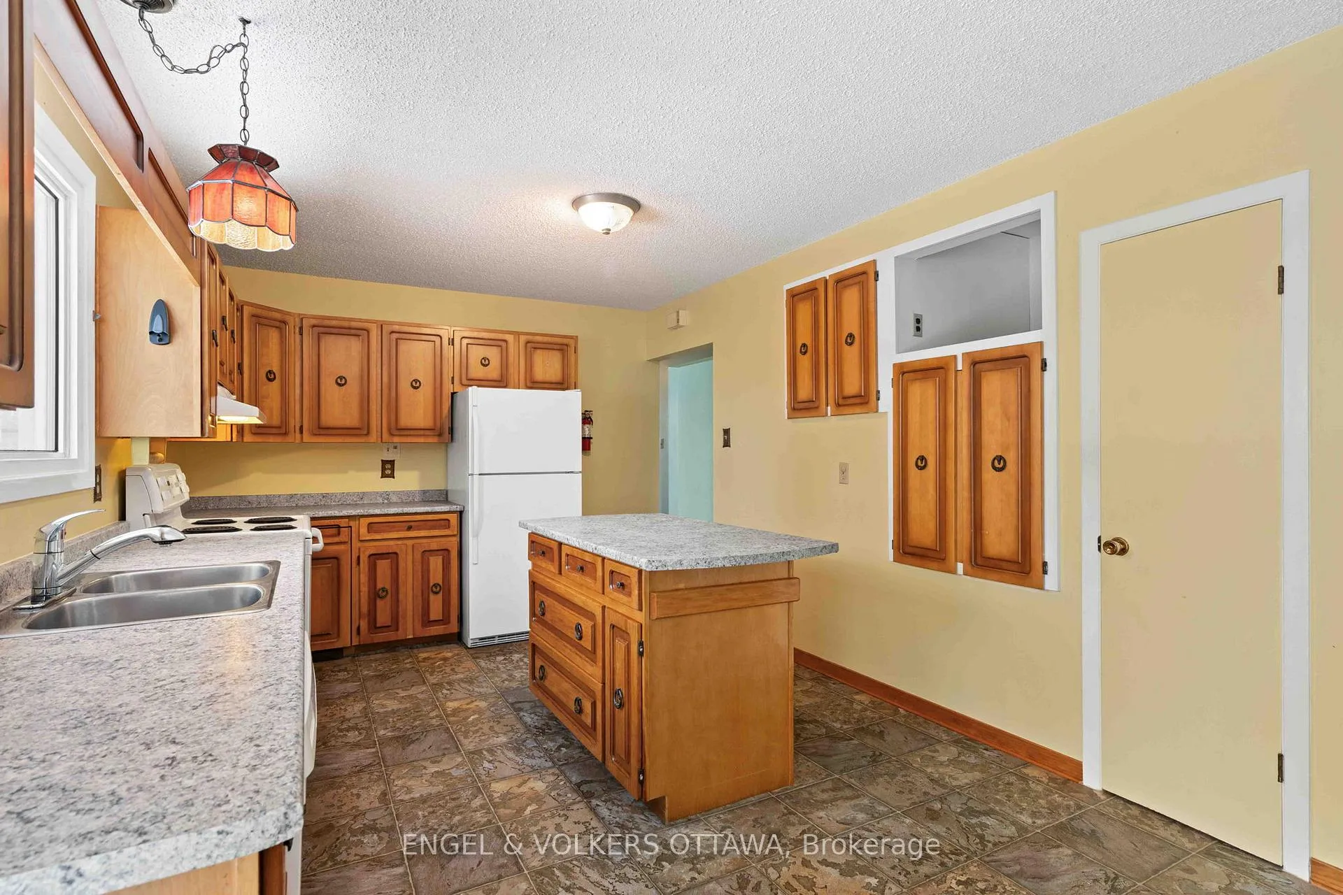 Photo 291 of 1957 Sharel Drive, Ottawa, Guildwood Estates - Urbandale Acres — HOMEH