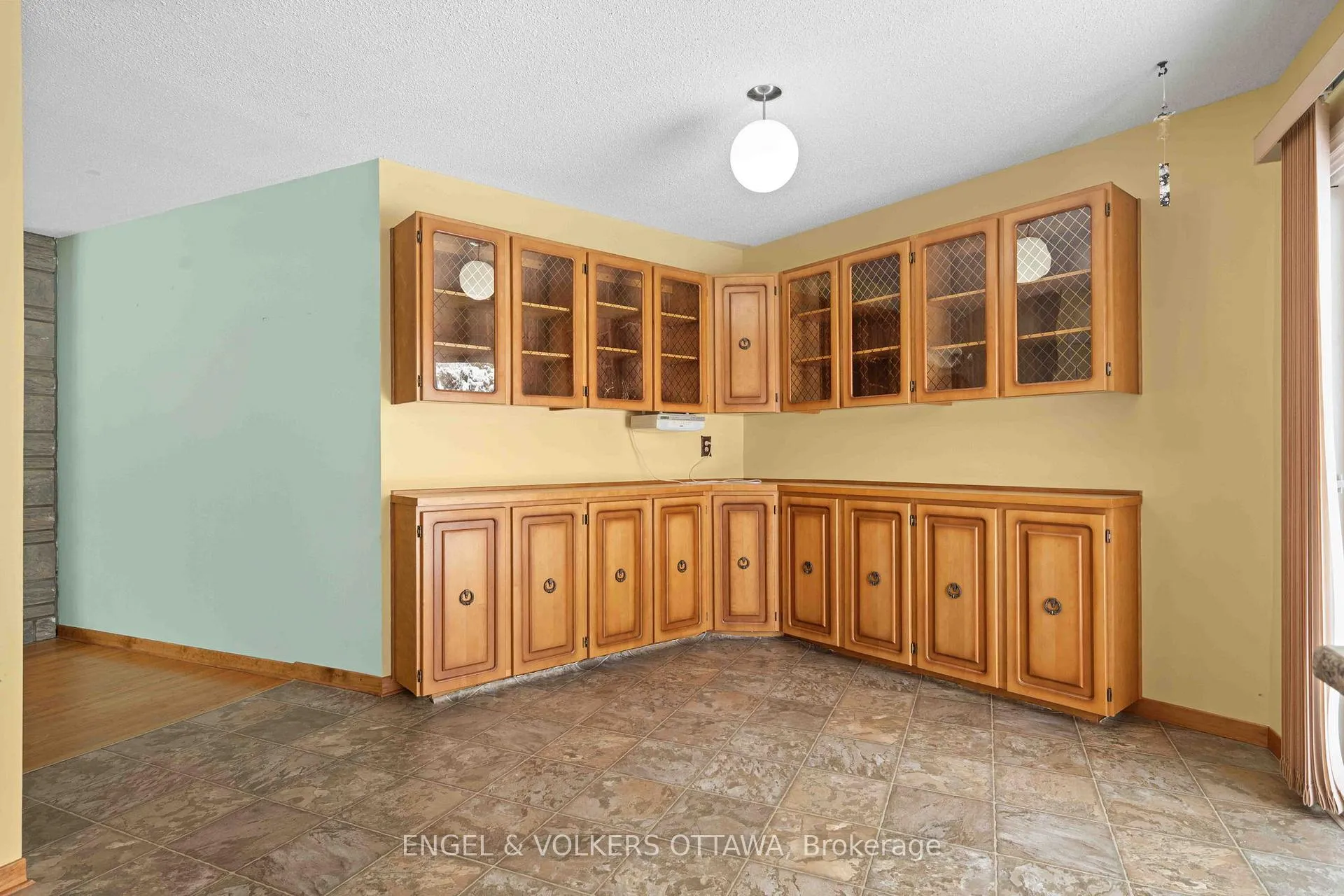 Photo 422 of 1957 Sharel Drive, Ottawa, Guildwood Estates - Urbandale Acres — HOMEH