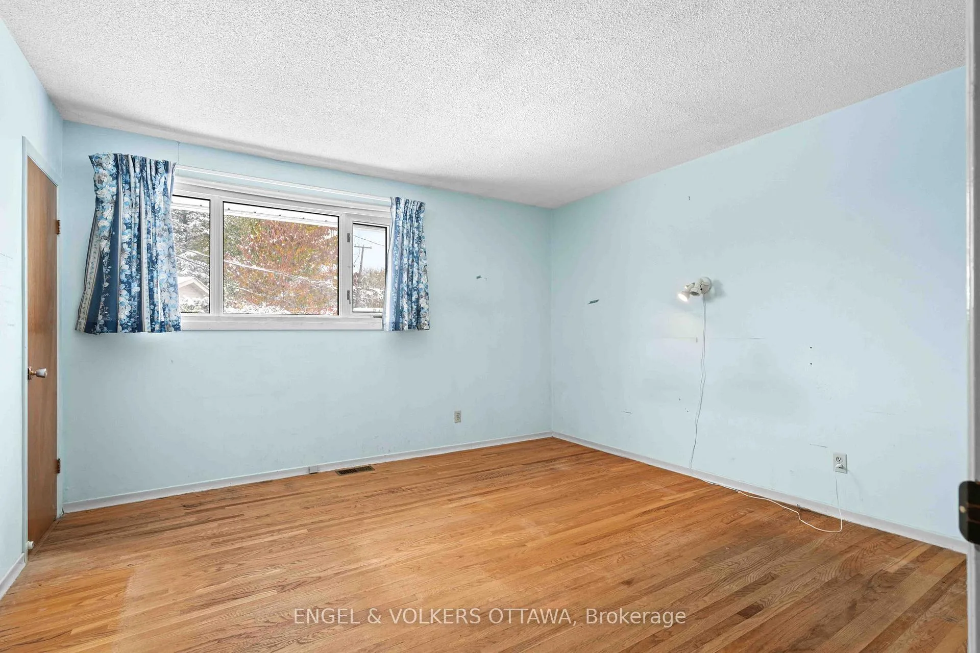 Photo 454 of 1957 Sharel Drive, Ottawa, Guildwood Estates - Urbandale Acres — HOMEH