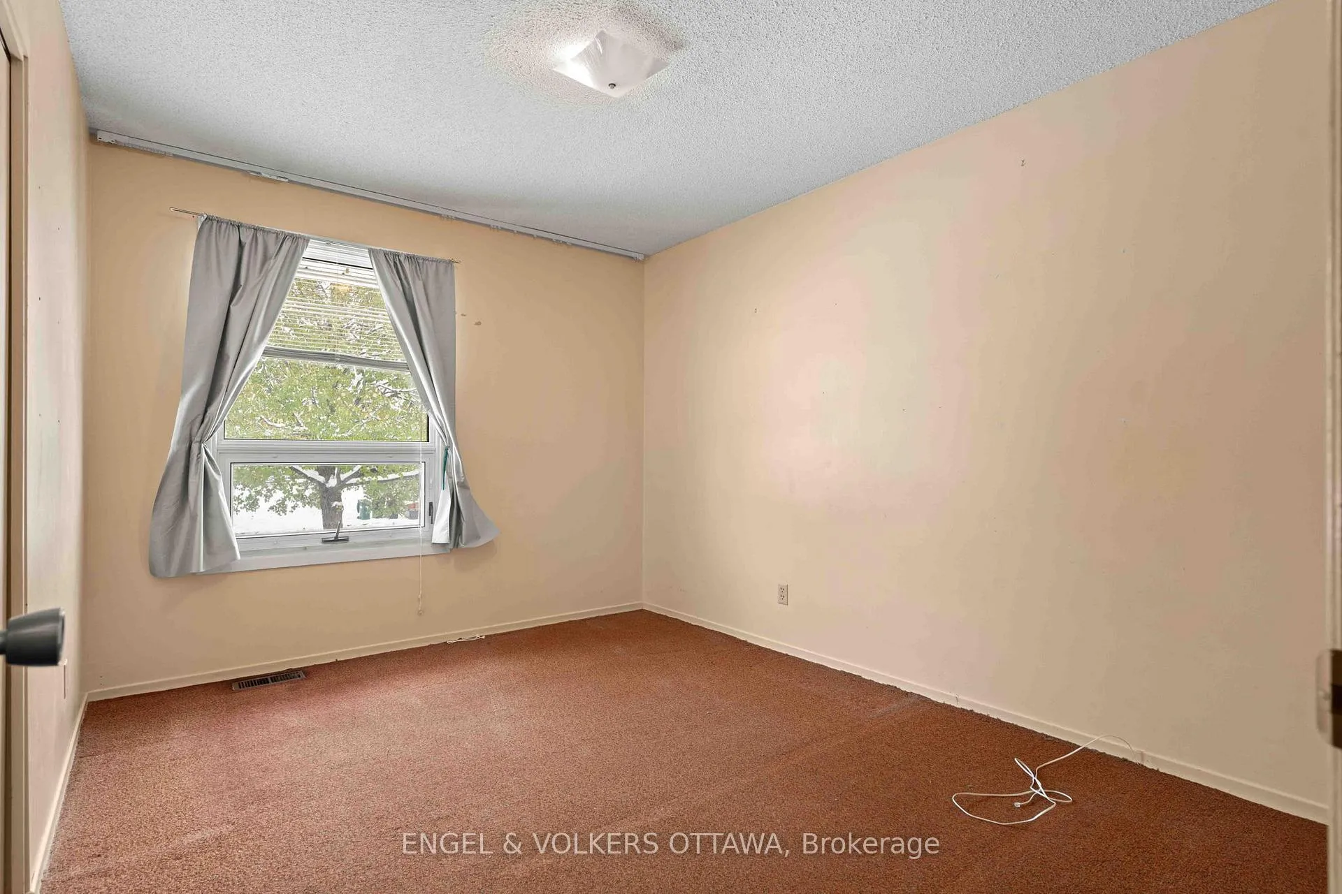 Photo 583 of 1957 Sharel Drive, Ottawa, Guildwood Estates - Urbandale Acres — HOMEH