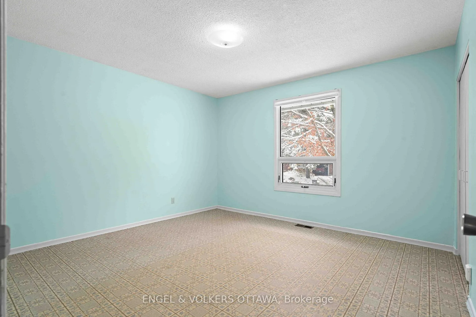 Photo 645 of 1957 Sharel Drive, Ottawa, Guildwood Estates - Urbandale Acres — HOMEH