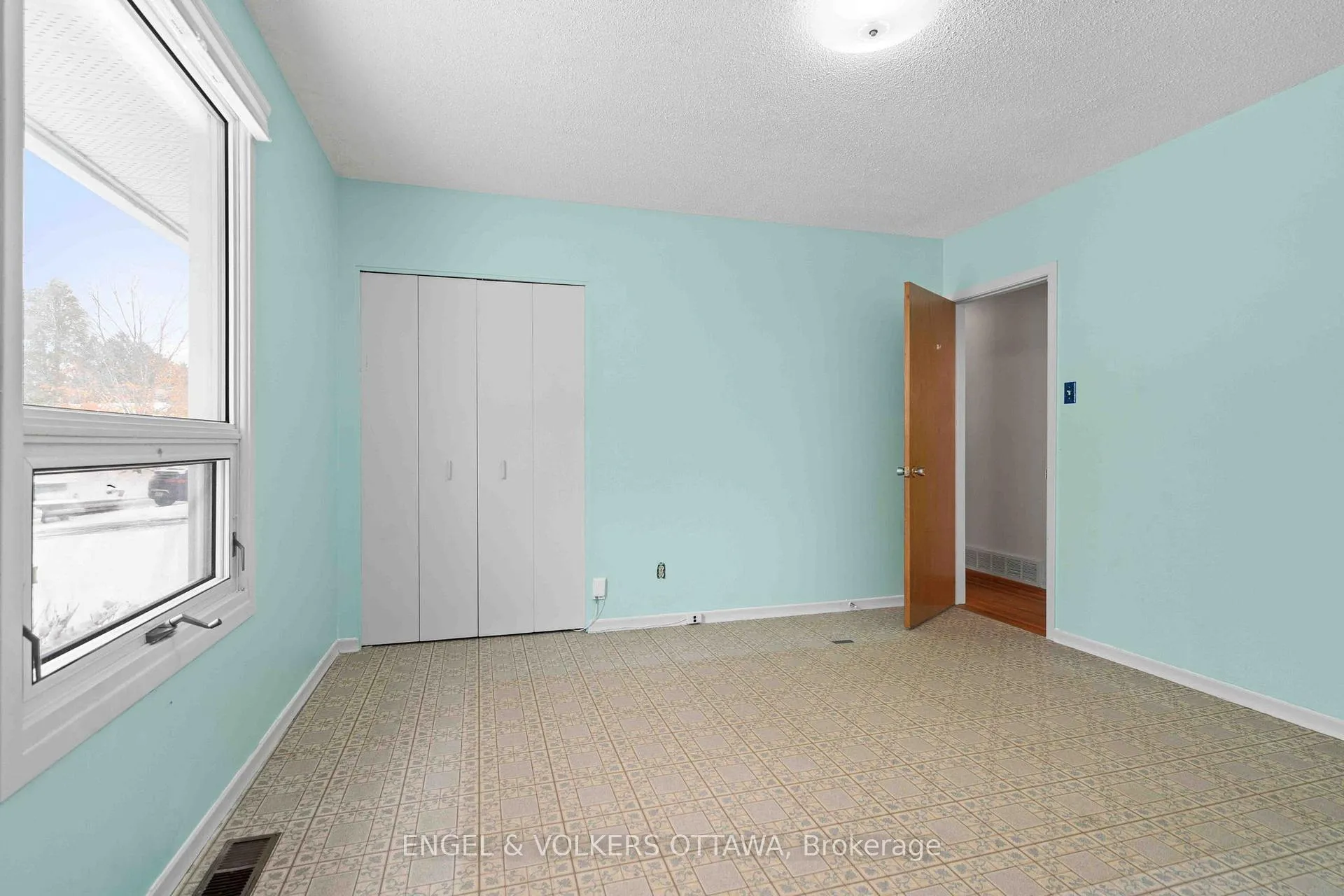Photo 715 of 1957 Sharel Drive, Ottawa, Guildwood Estates - Urbandale Acres — HOMEH