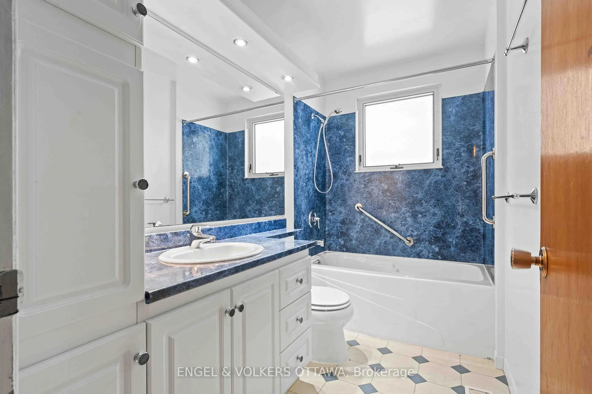 Photo 797 of 1957 Sharel Drive, Ottawa, Guildwood Estates - Urbandale Acres — HOMEH