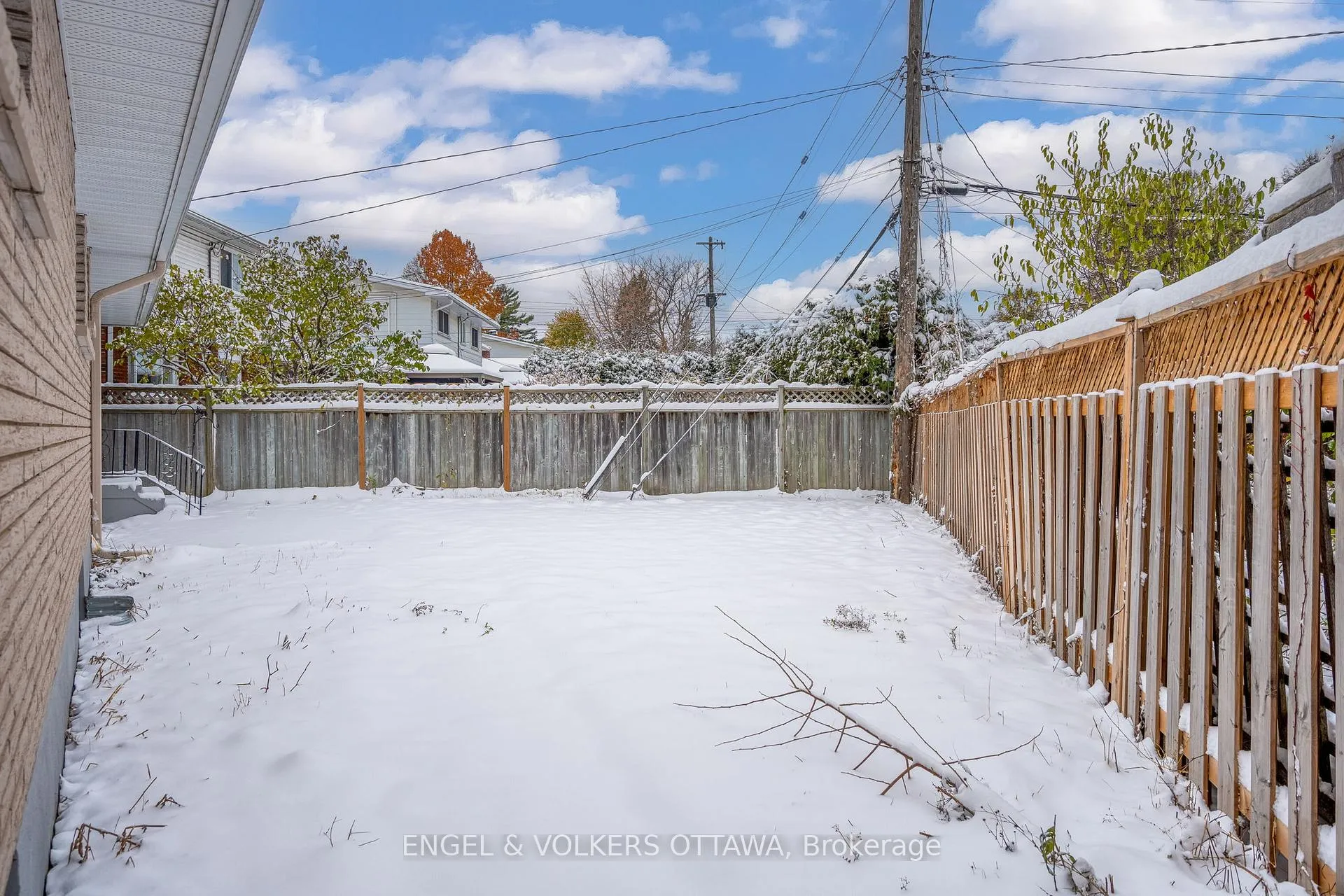 Photo 1072 of 1957 Sharel Drive, Ottawa, Guildwood Estates - Urbandale Acres — HOMEH