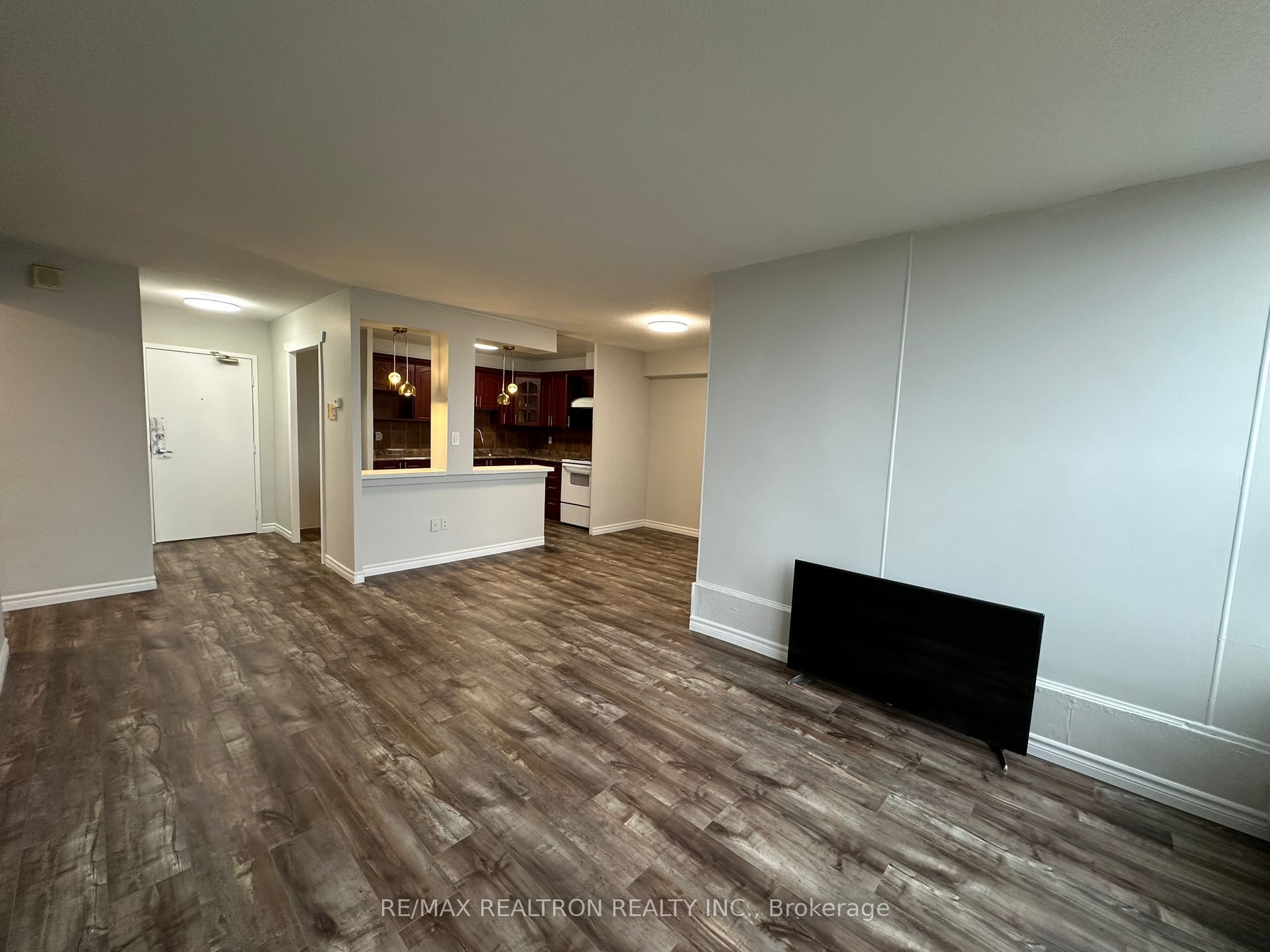 Photo 18 of Unit 1702, 60 Pavane Linkway, Toronto, Flemingdon Park — HOMEH