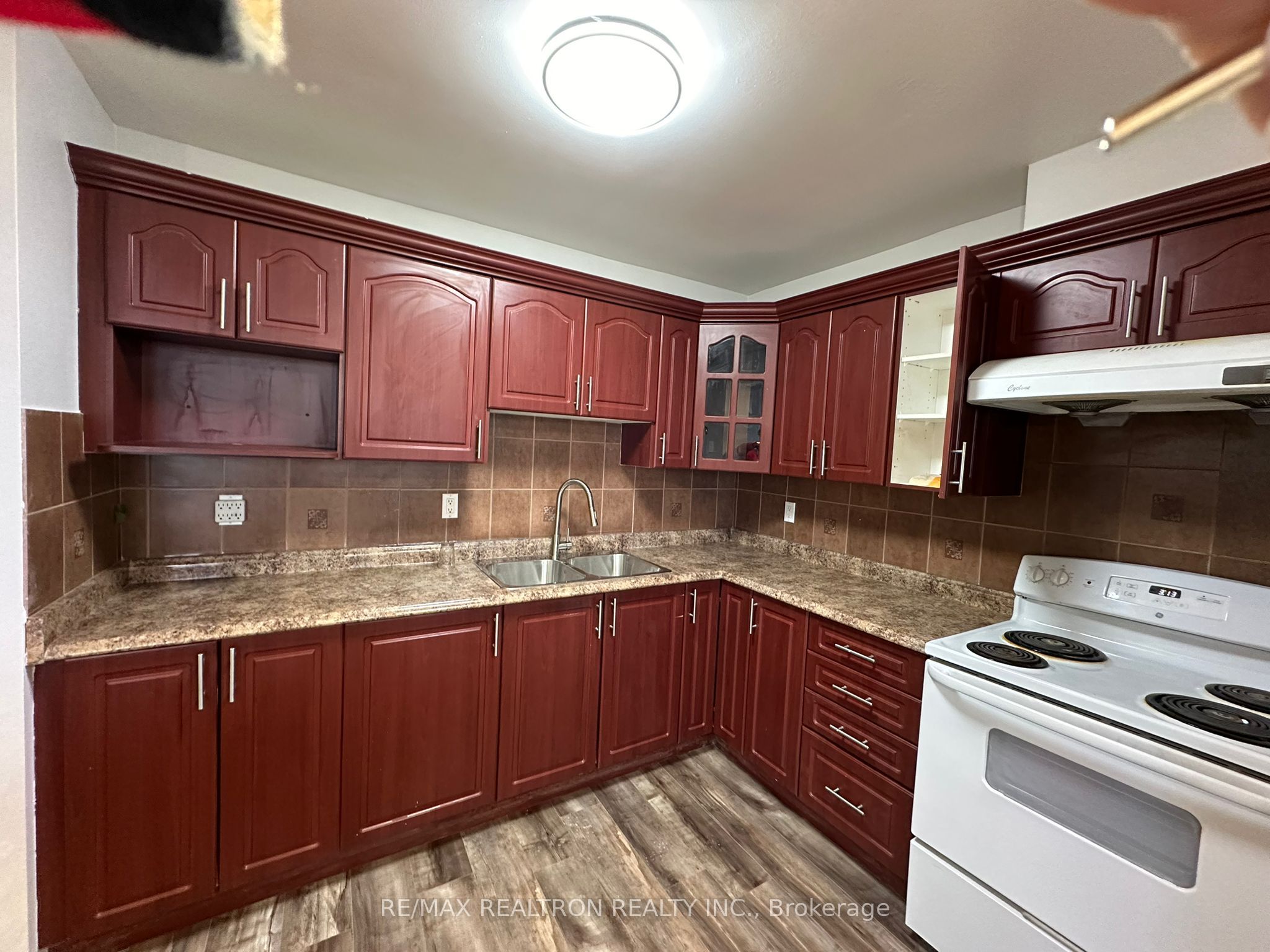 Photo 20 of Unit 1702, 60 Pavane Linkway, Toronto, Flemingdon Park — HOMEH