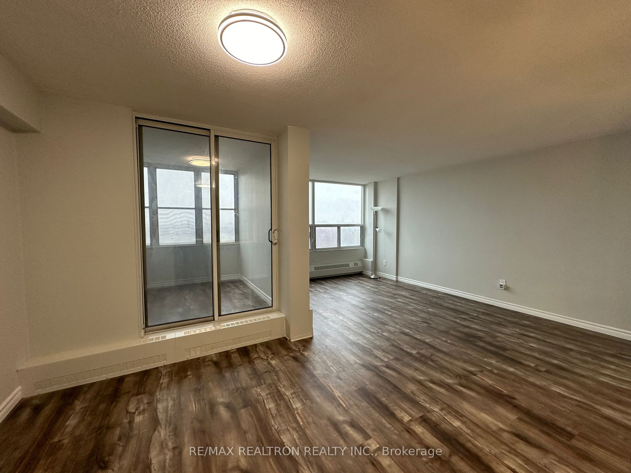 Photo 19 of Unit 1702, 60 Pavane Linkway, Toronto, Flemingdon Park — HOMEH
