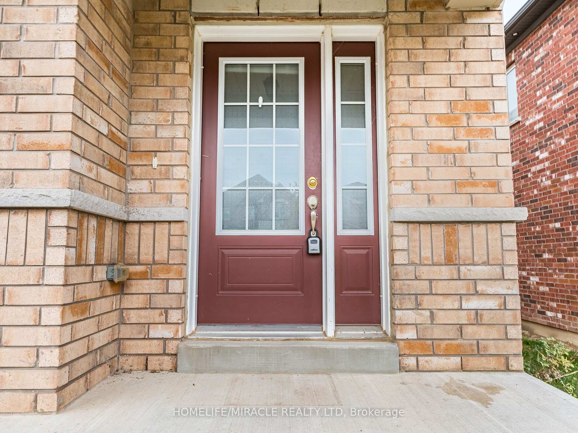 Photo 4 of 53 Sparkle Drive, Thorold, Rolling Meadows — HOMEH