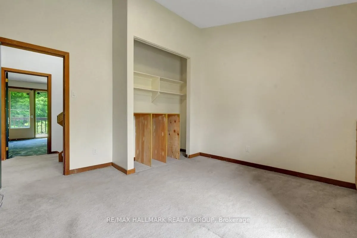 Photo 618 of 152 Dorothea Drive S, Ottawa, Mooneys Bay/Revelstoke — HOMEH