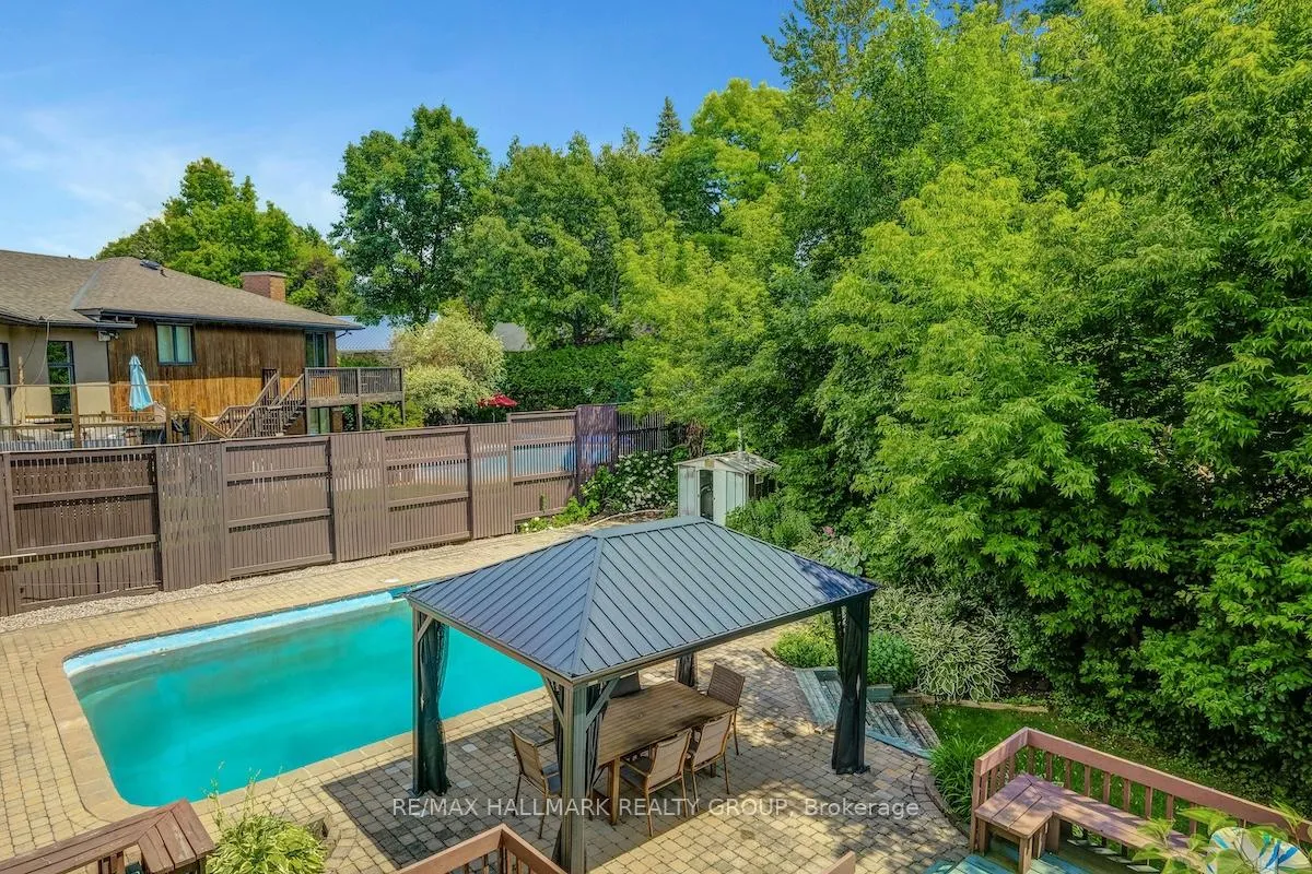 Photo 958 of 152 Dorothea Drive S, Ottawa, Mooneys Bay/Revelstoke — HOMEH