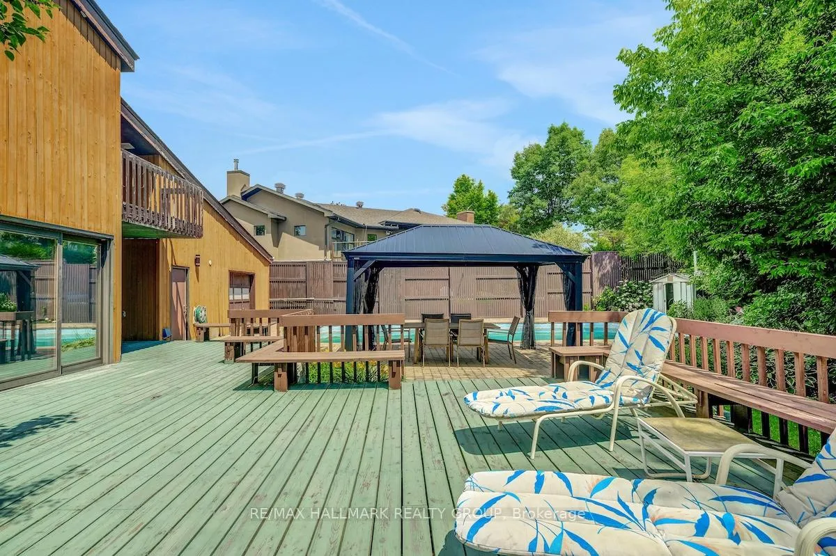 Photo 1177 of 152 Dorothea Drive S, Ottawa, Mooneys Bay/Revelstoke — HOMEH