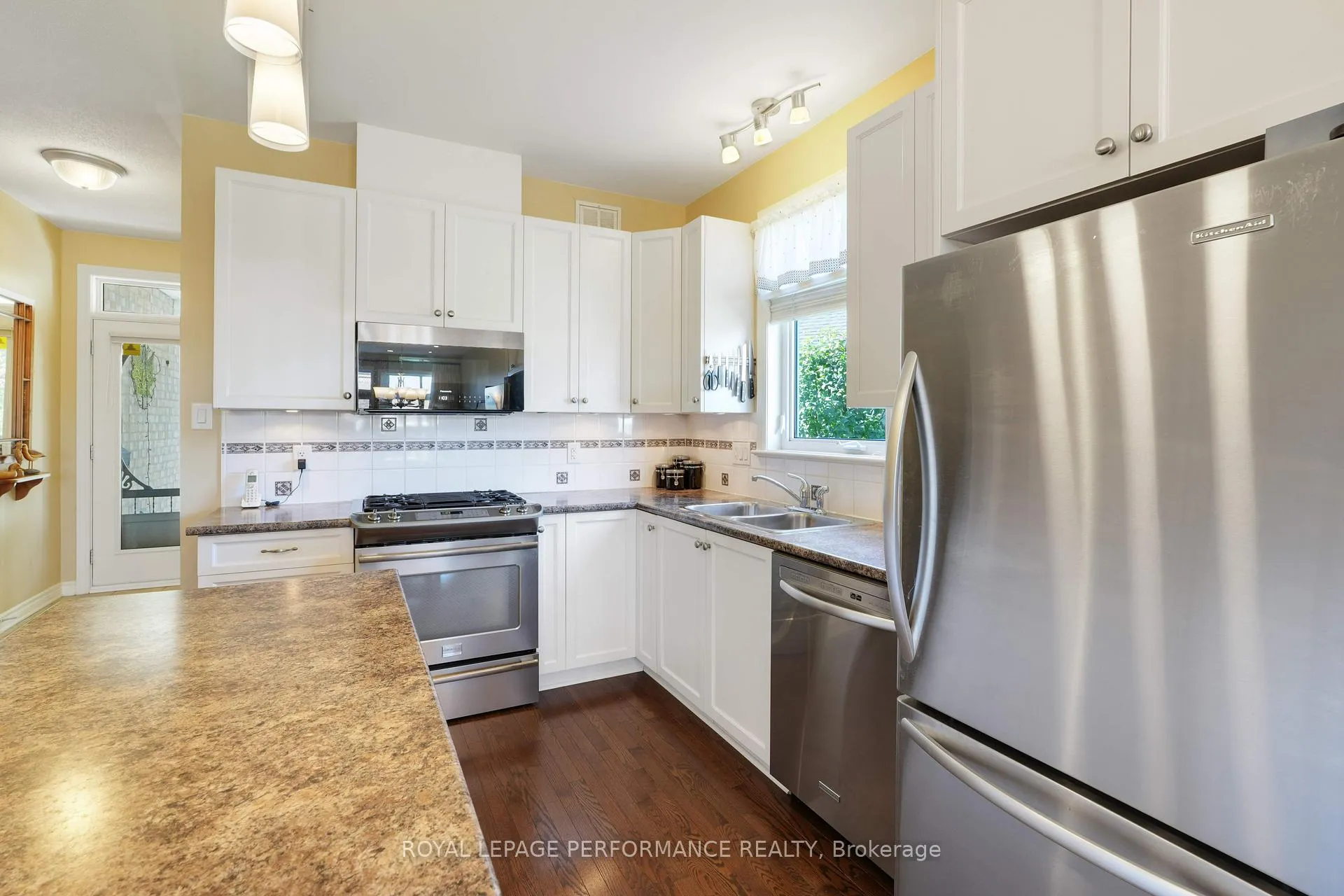 Photo 6 of 240 Bulrush Crescent, Ottawa, Blossom Park/Kemp Park/Findlay Creek — HOMEH