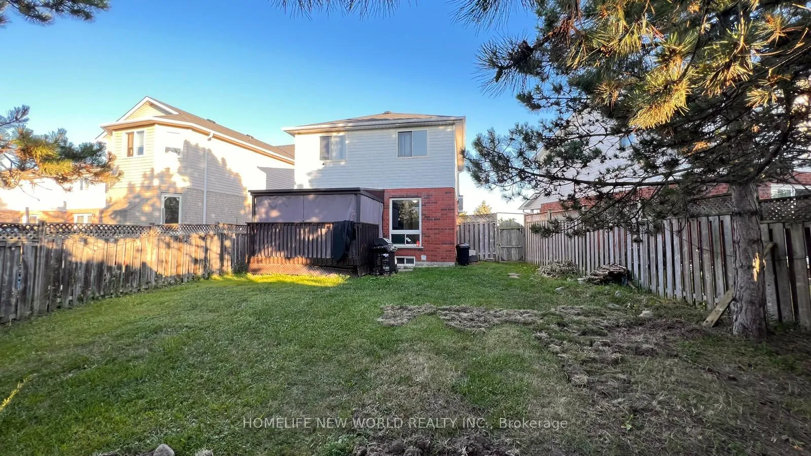 Photo 2 of 1873 Dalhousie Crescent, Oshawa, Samac — HOMEH