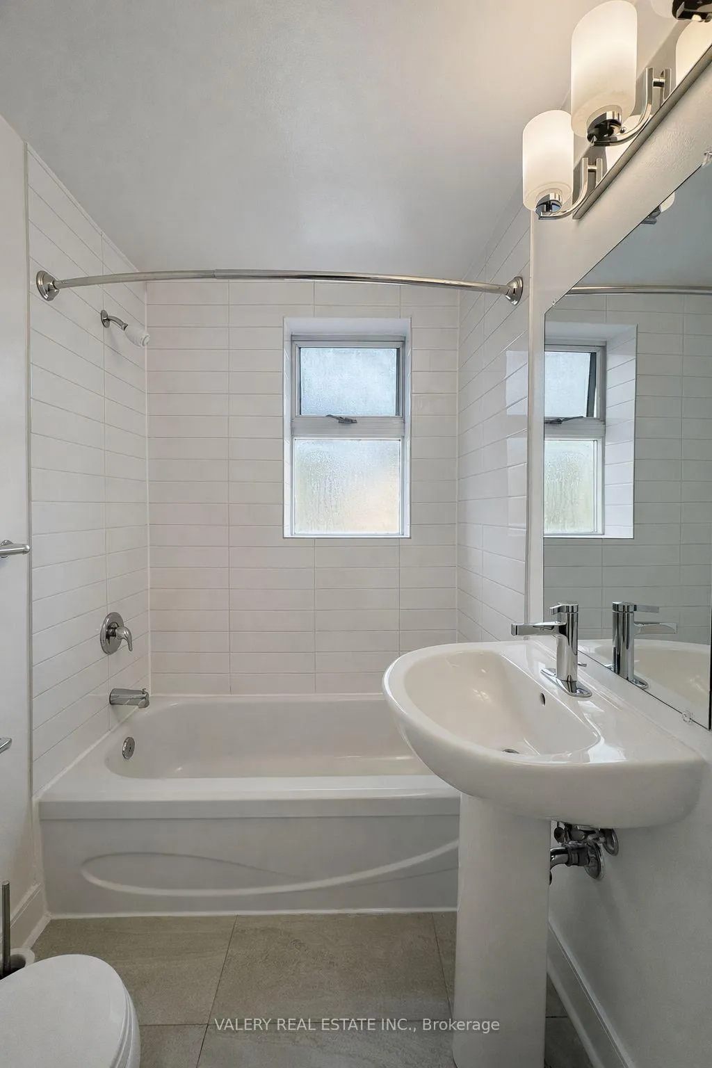 Photo 4 of Unit 410, 391 Sherbourne Street, Toronto, Cabbagetown-South St. James Town — HOMEH