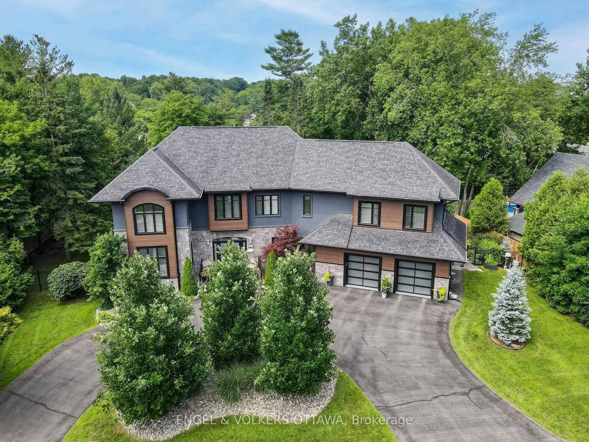 Photo 19 of 25 Kaymar Drive, Ottawa, Rothwell Heights — HOMEH