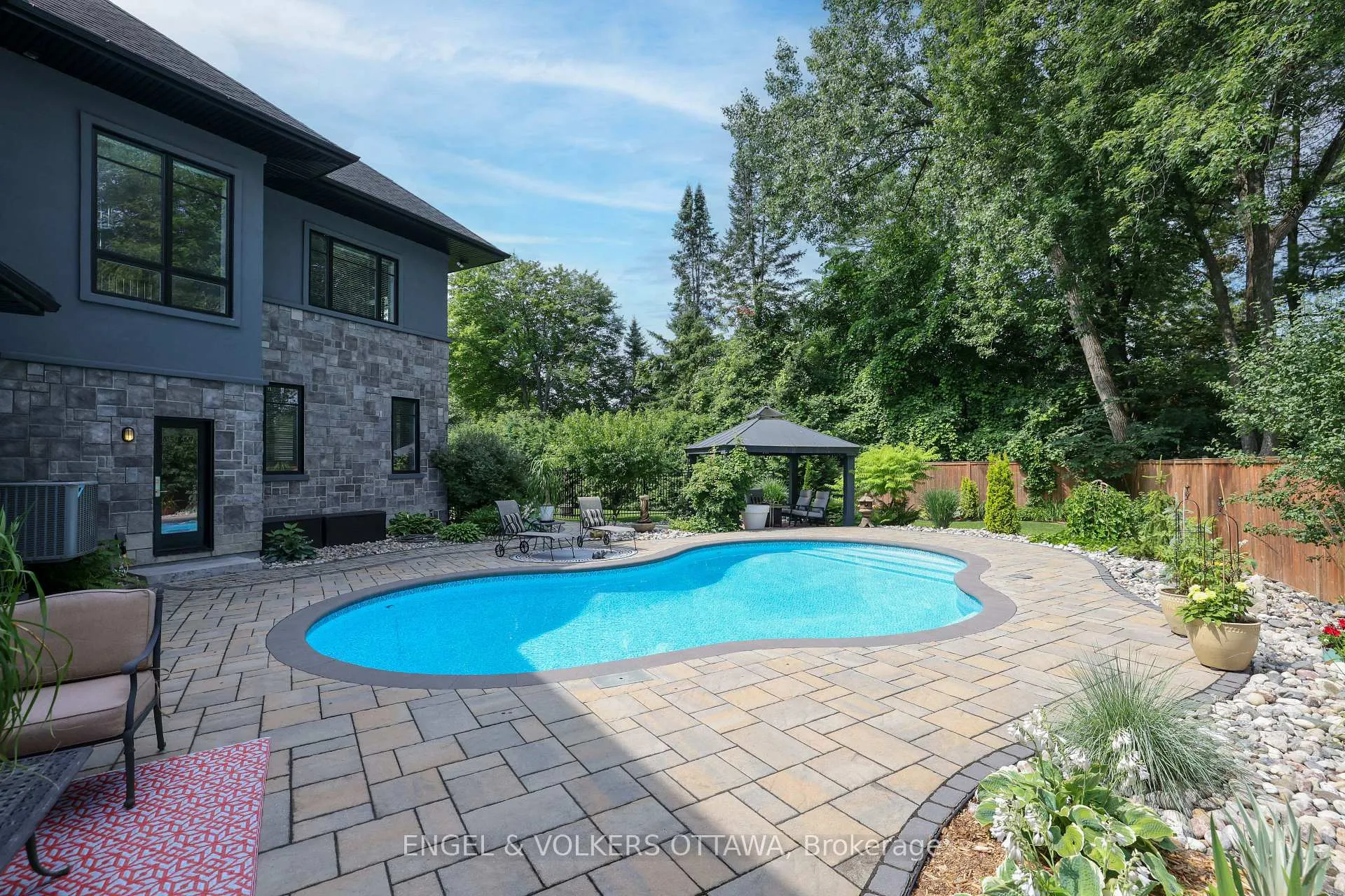Photo 957 of 25 Kaymar Drive, Ottawa, Rothwell Heights — HOMEH