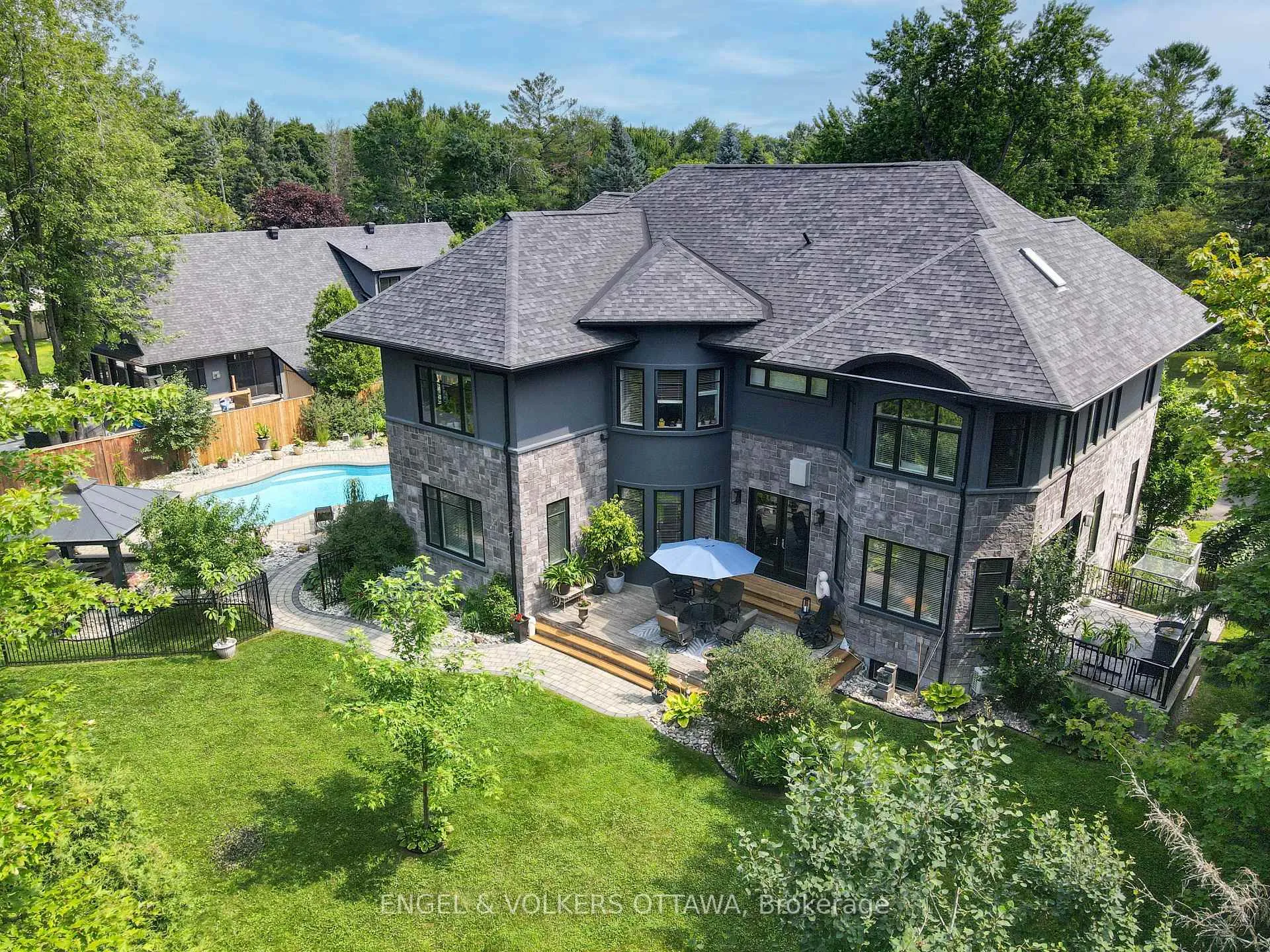 Photo 1120 of 25 Kaymar Drive, Ottawa, Rothwell Heights — HOMEH