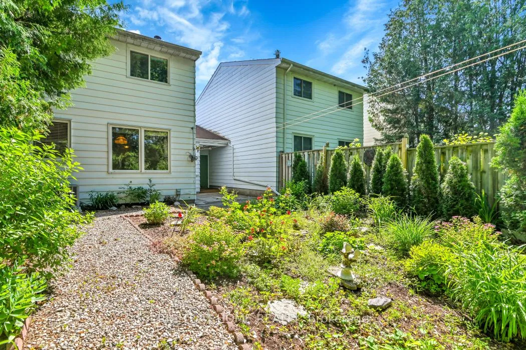 Photo 492 of 2483 Gravelle Crescent, Ottawa, Blackburn Hamlet — HOMEH